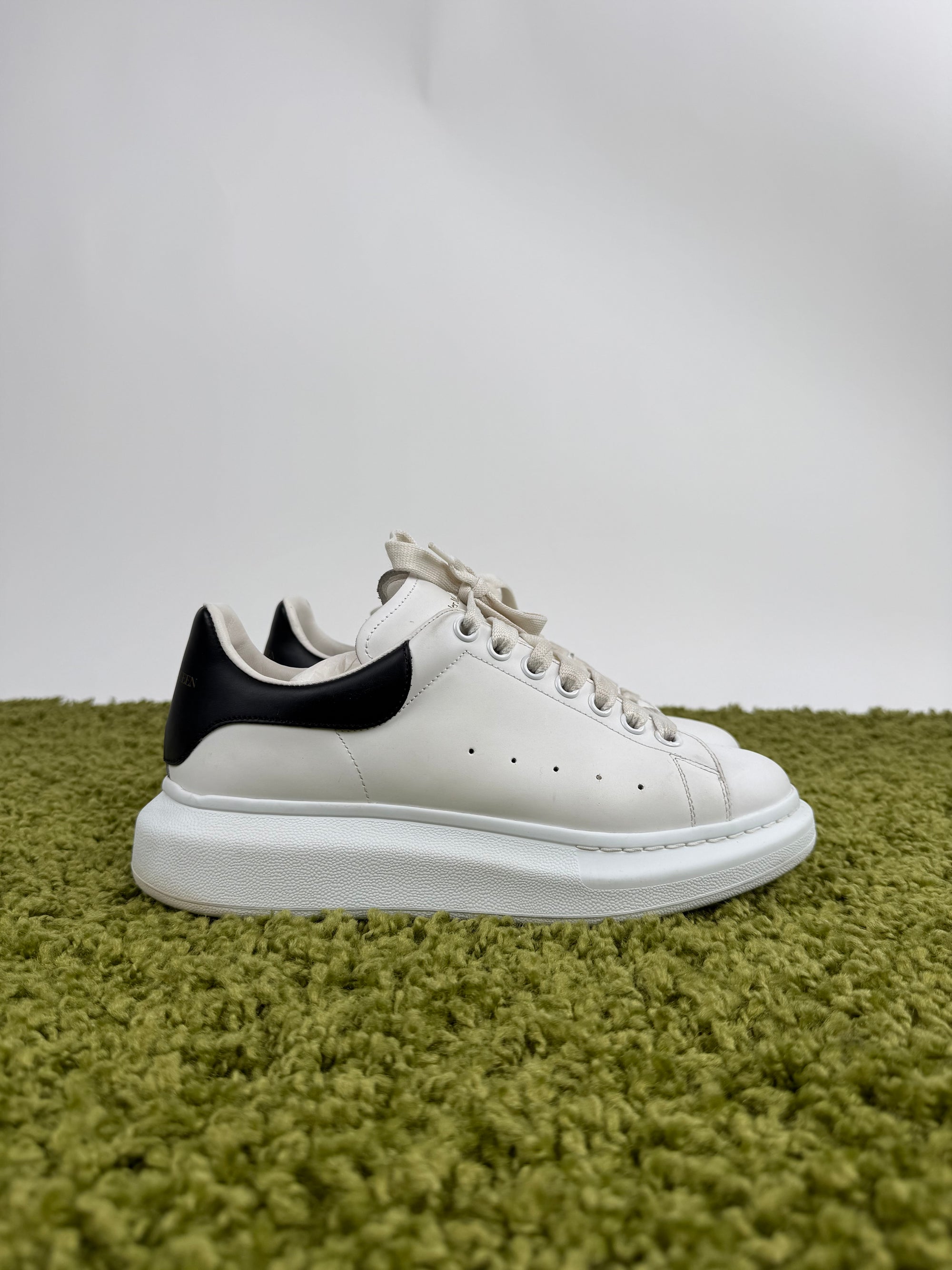 Alexander McQueen Sneaker 40.5