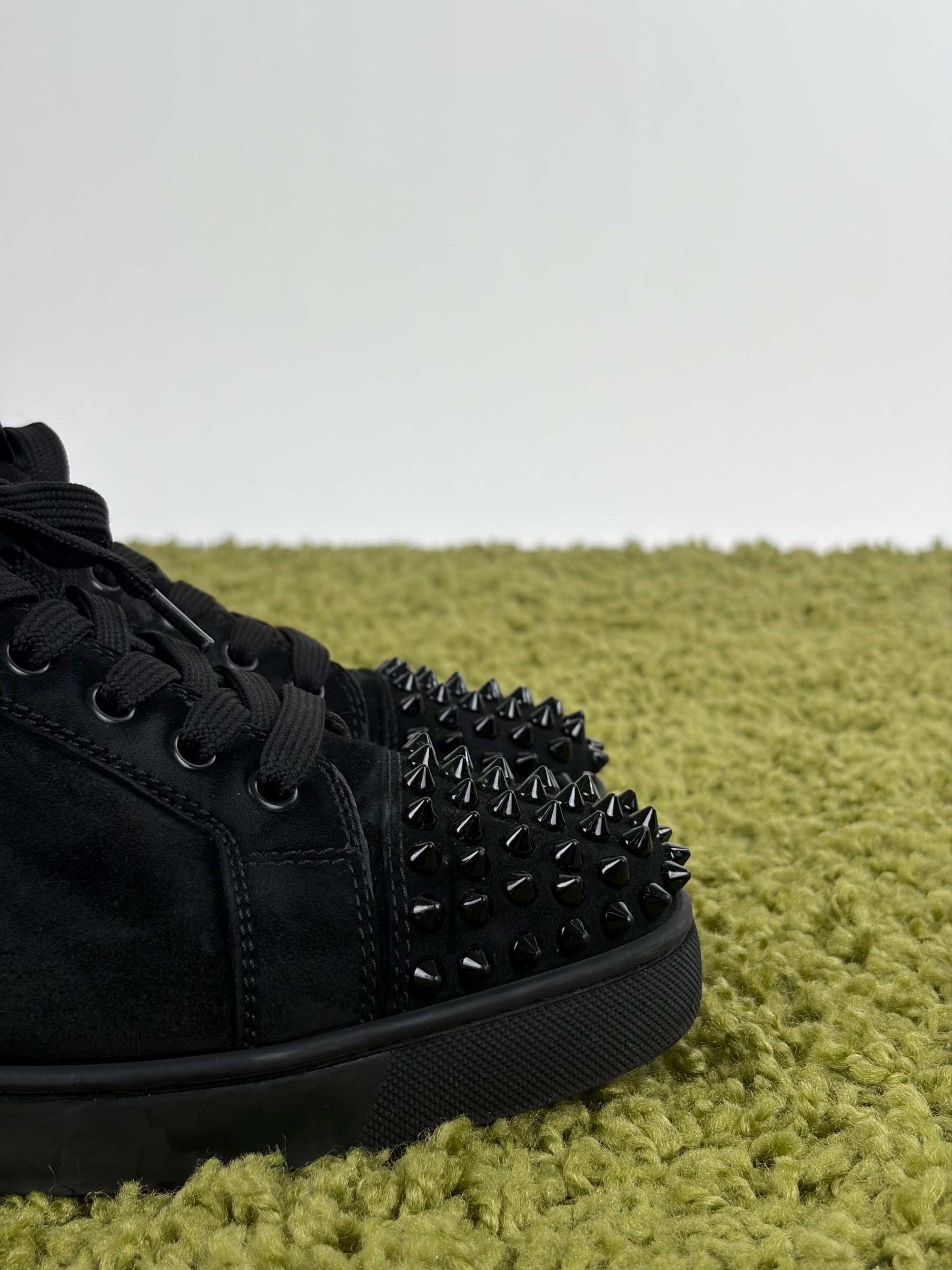 Louboutin basse Size 41 nere