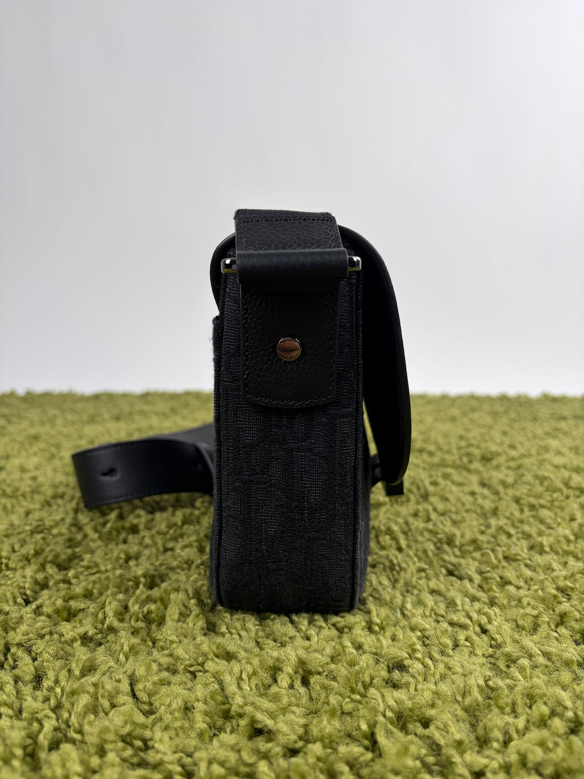 Borsa a tracolla Christian Dior Saddle con pattina Nero