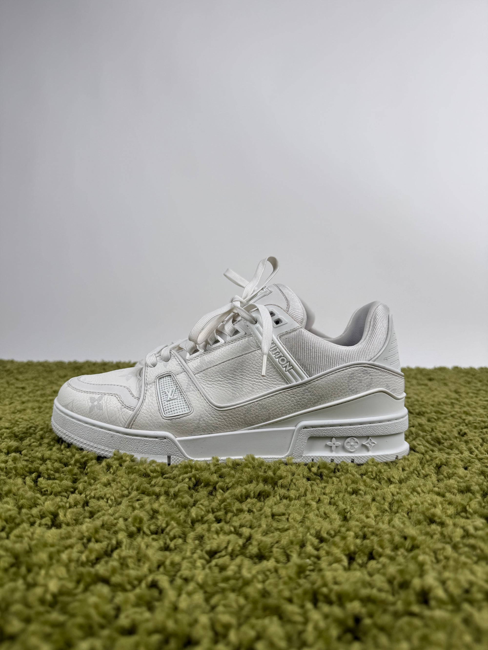Louis Vuitton Trainer 41 veste 42