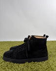 Louboutin Size 44 nere in camoscio