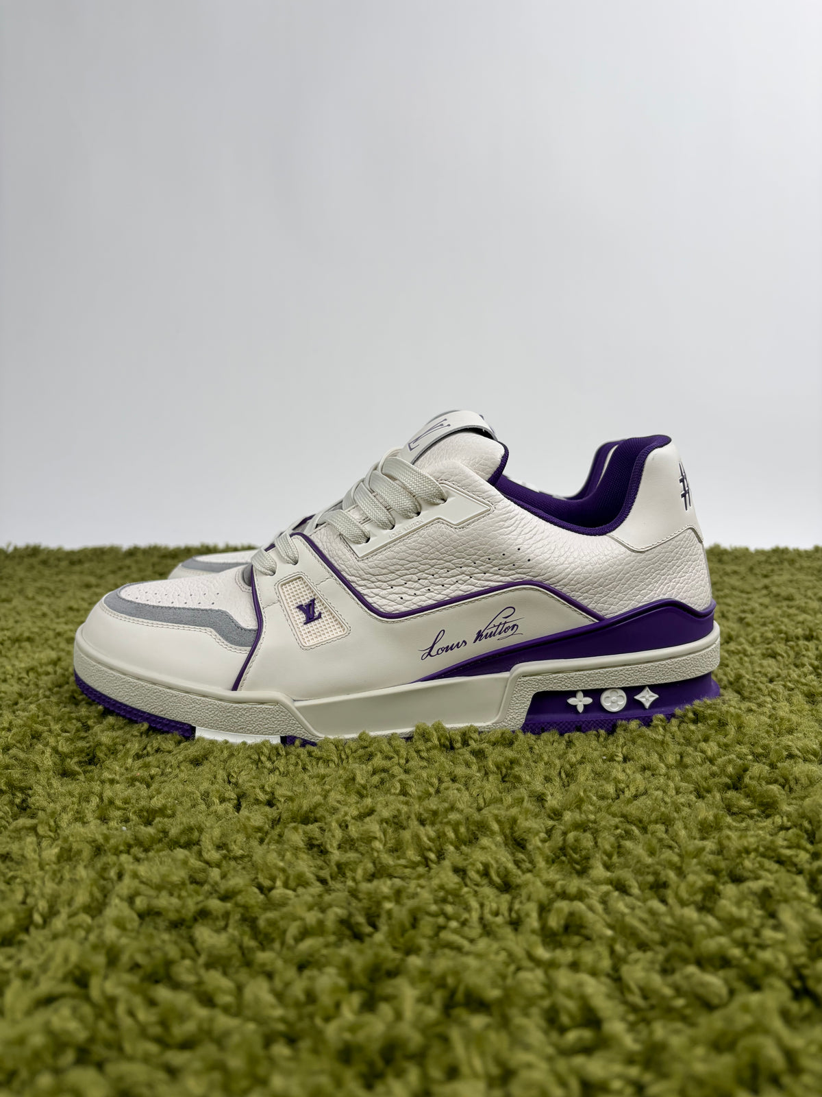 Louis Vuitton Trainer Viola 9