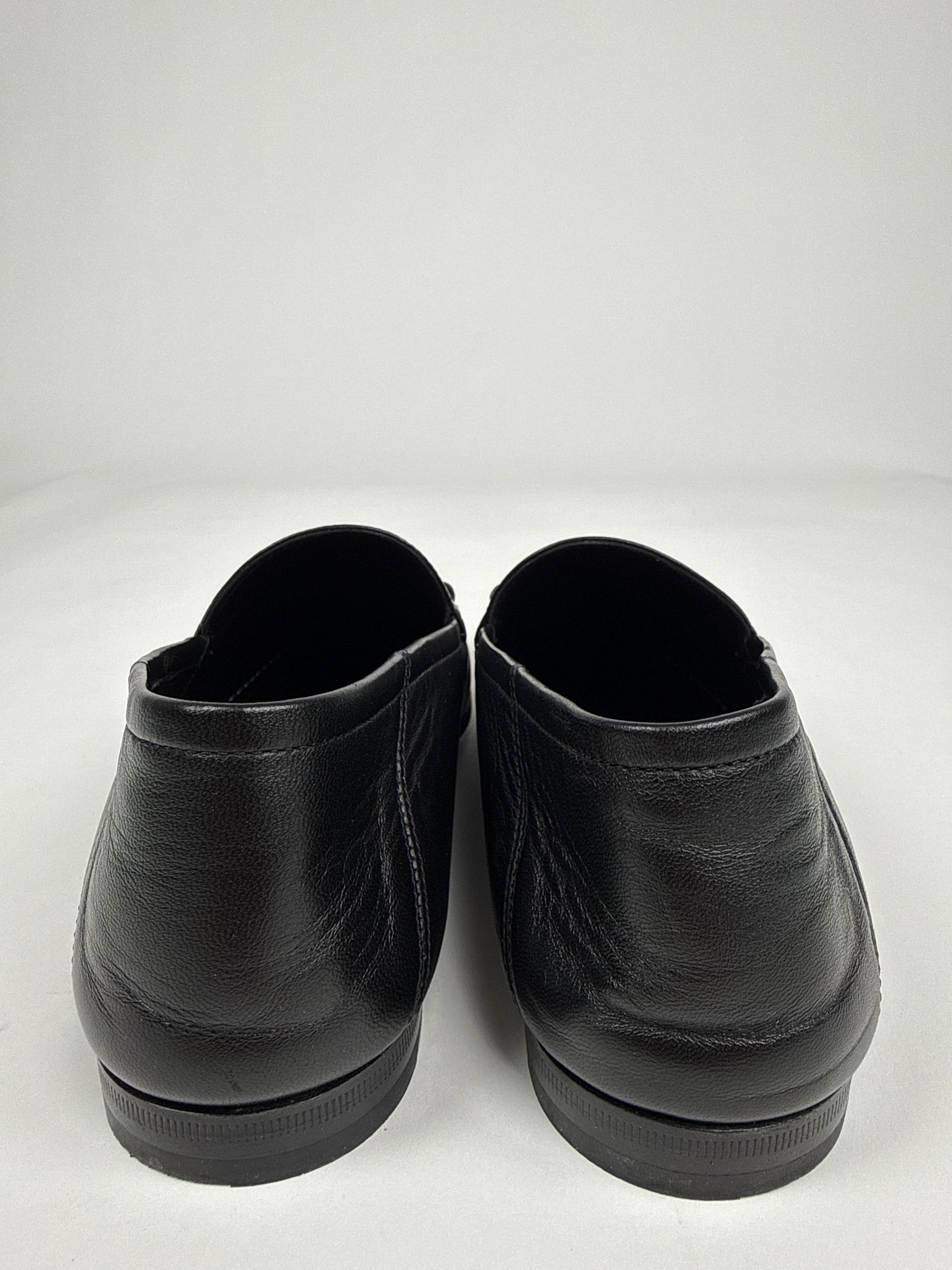 Mocassini Gucci con morsetto in pelle nera