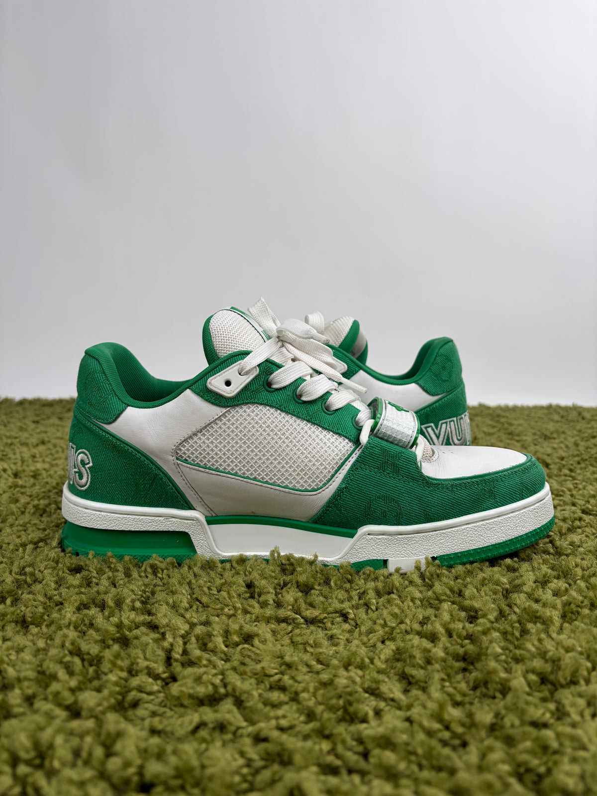 Louis Vuitton Trainer in Denim Verde 7.5