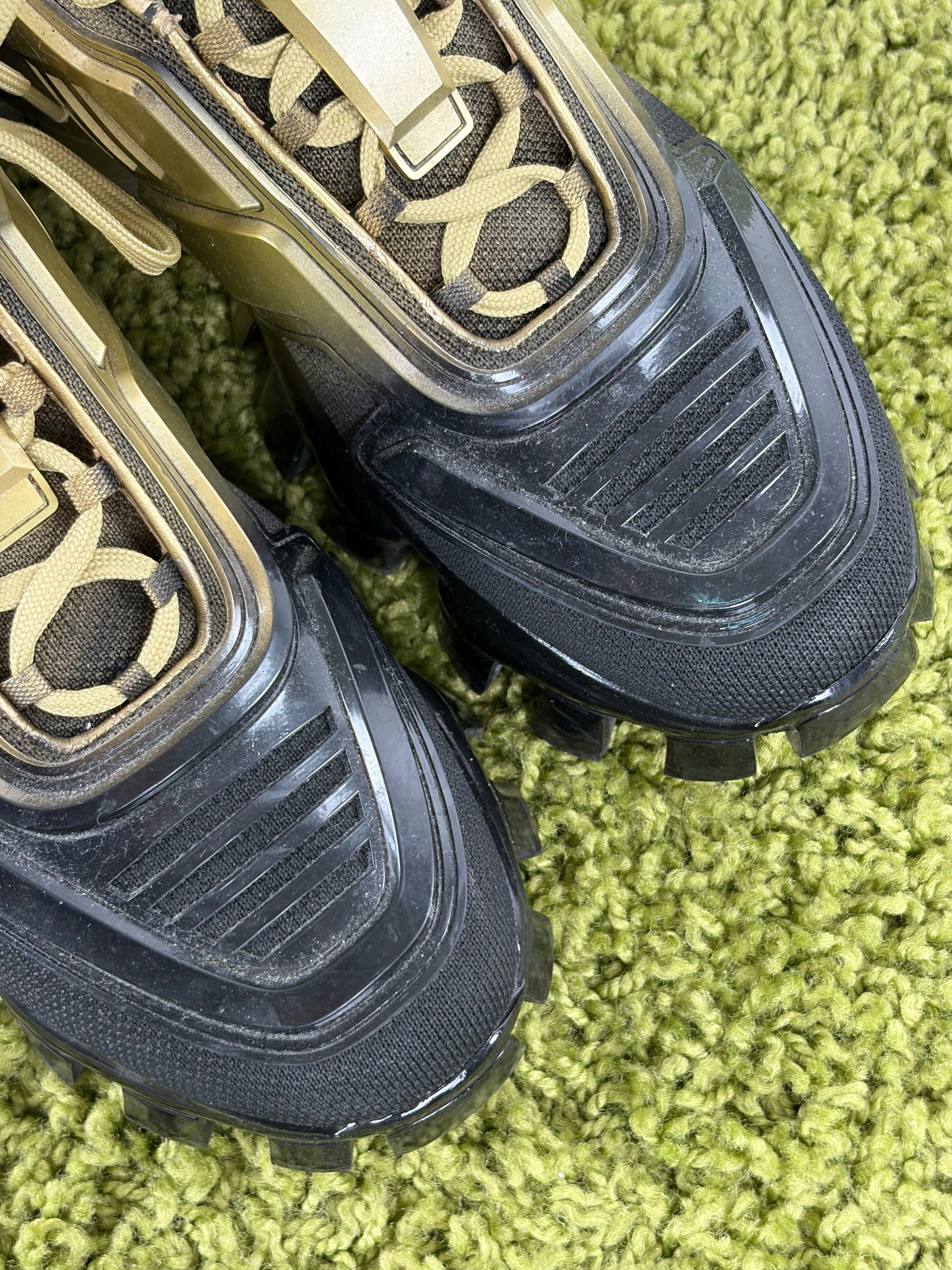 Prada Thunder Size 9.5=43.5 calza 44/44.5