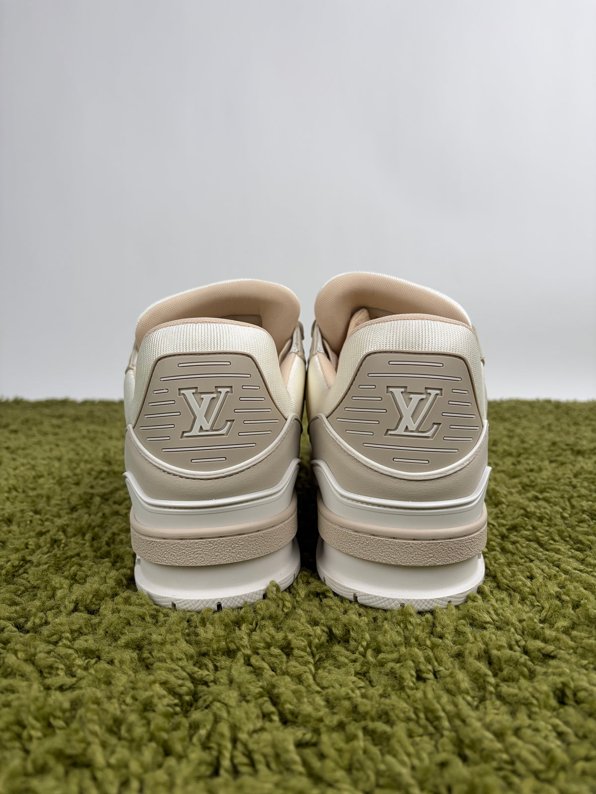 Louis Vuitton Trainer Beige 10