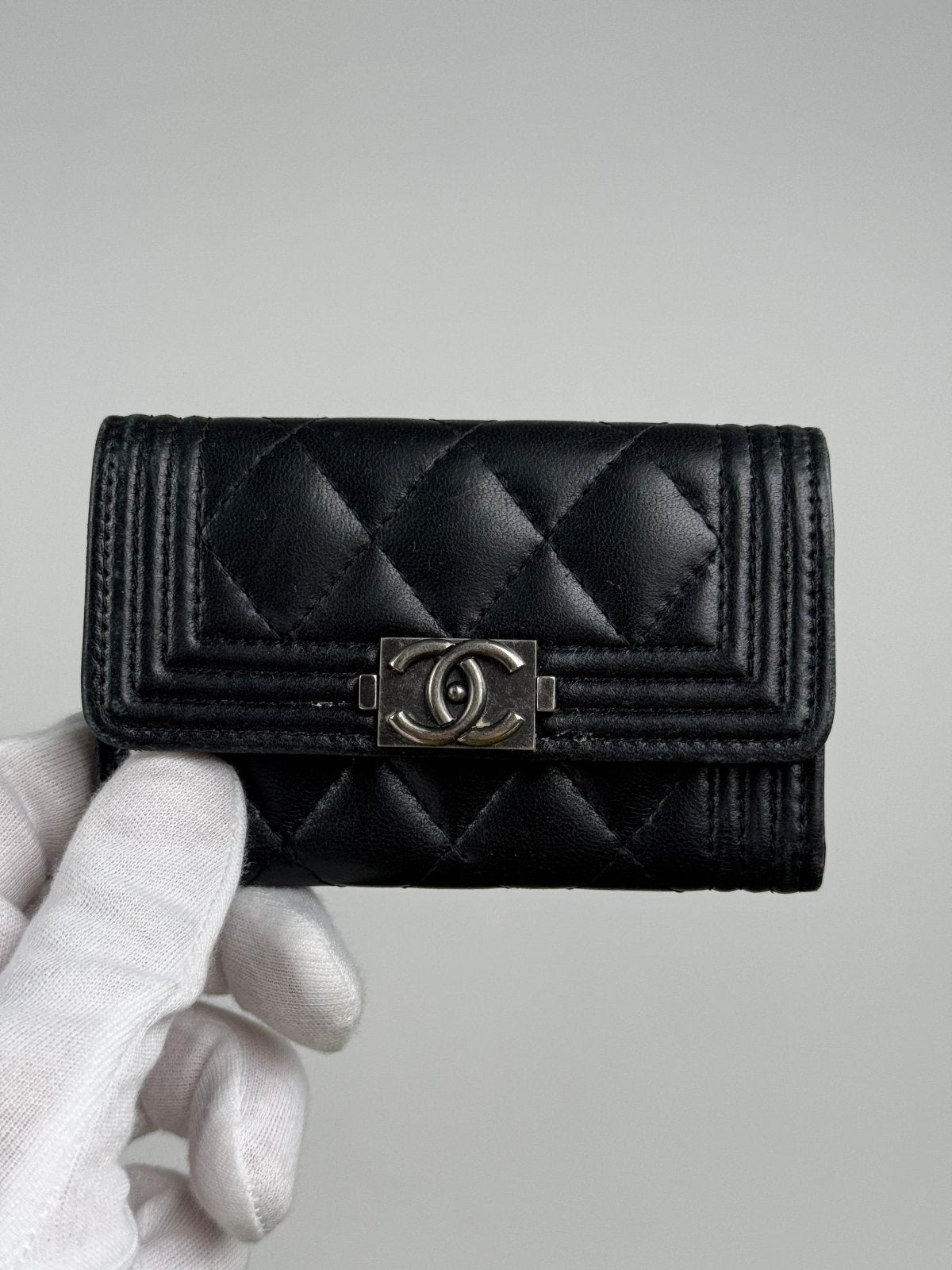 Portacarte à Rabat Boy Chanel Nero - Second Hand Di Fiore