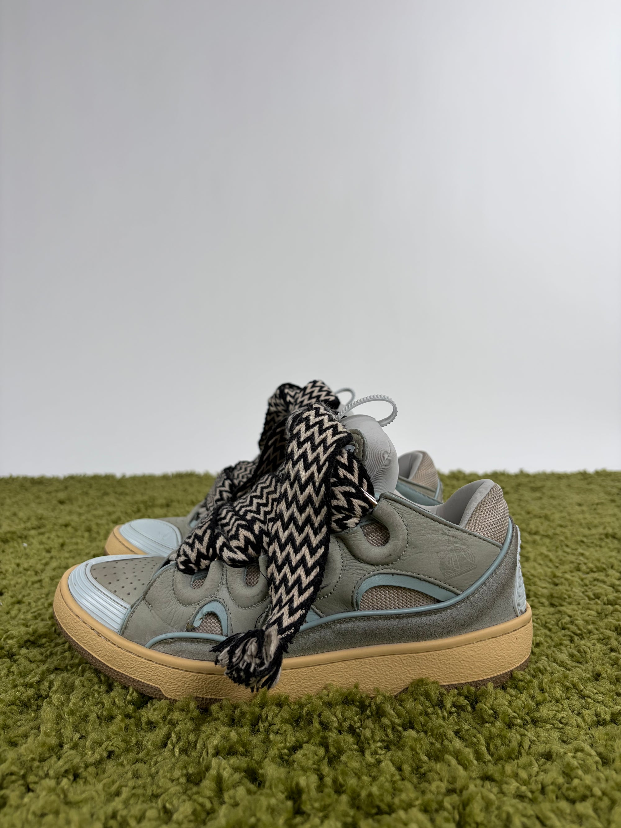 Lanvin Size 38 azzurre e grigie