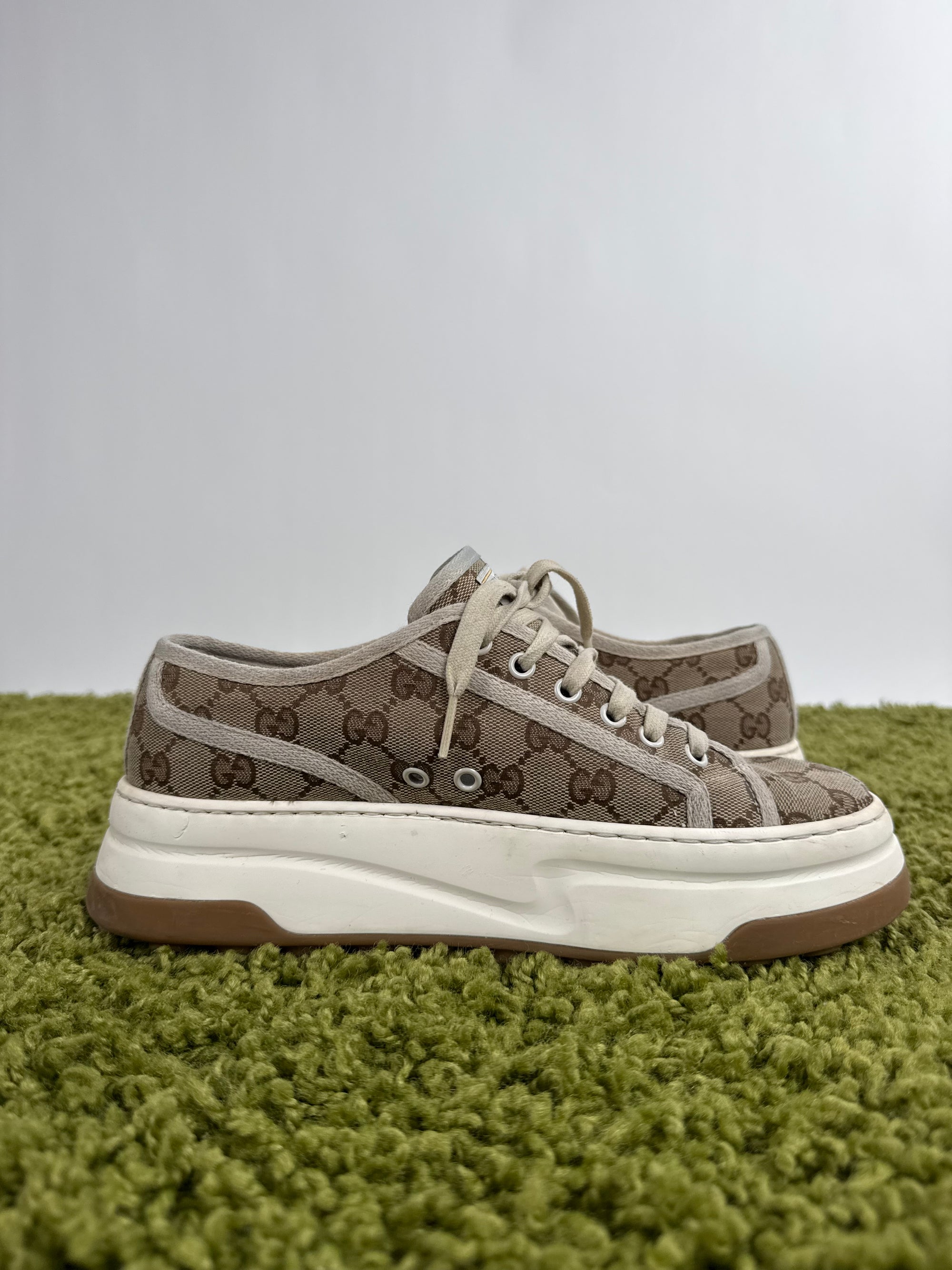 Gucci Tennis Platform Beige 6
