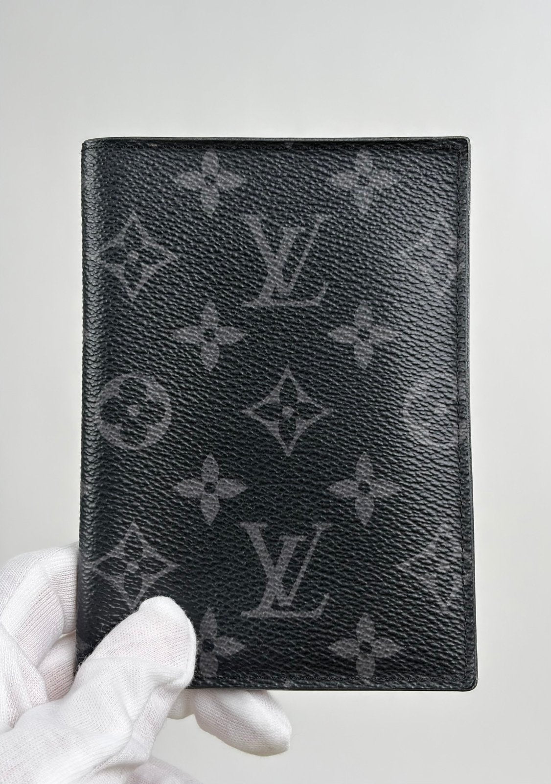 Porta passaporto Louis Vuitton Nera - Second Hand Di Fiore