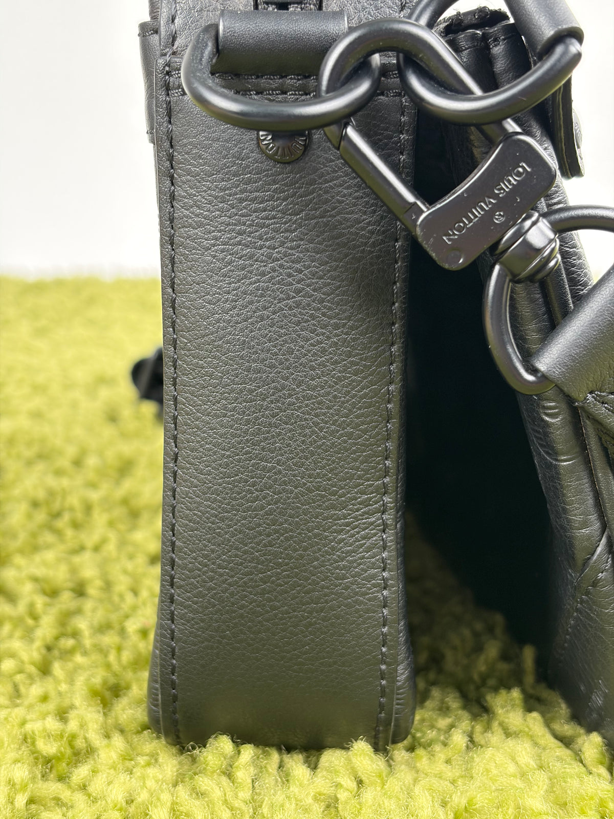 Borsa Louis Vuitton Messenger Trio Nera