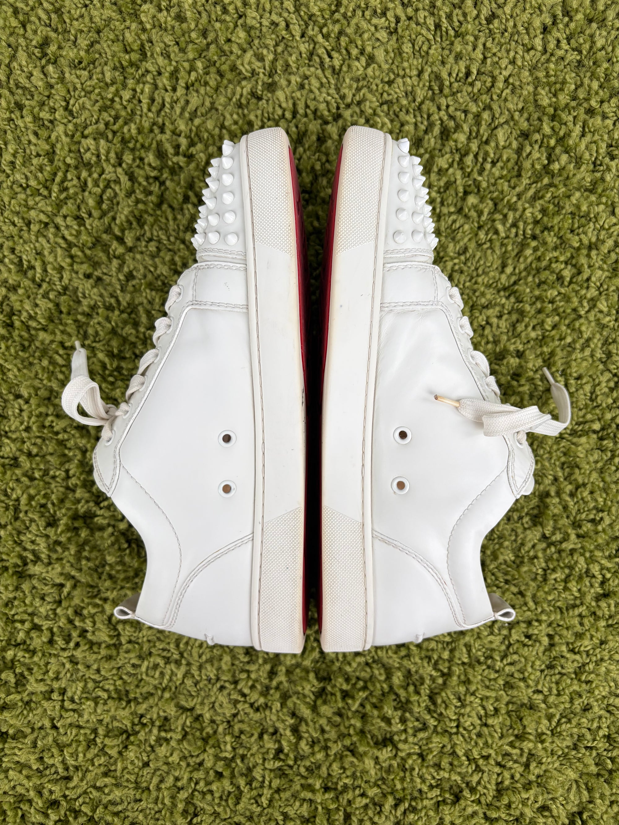 Louboutin basse Size 44 bianche