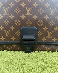 Borsa Messenger Louis Vuitton Macassar Archy Gm con finiture in pelle nera