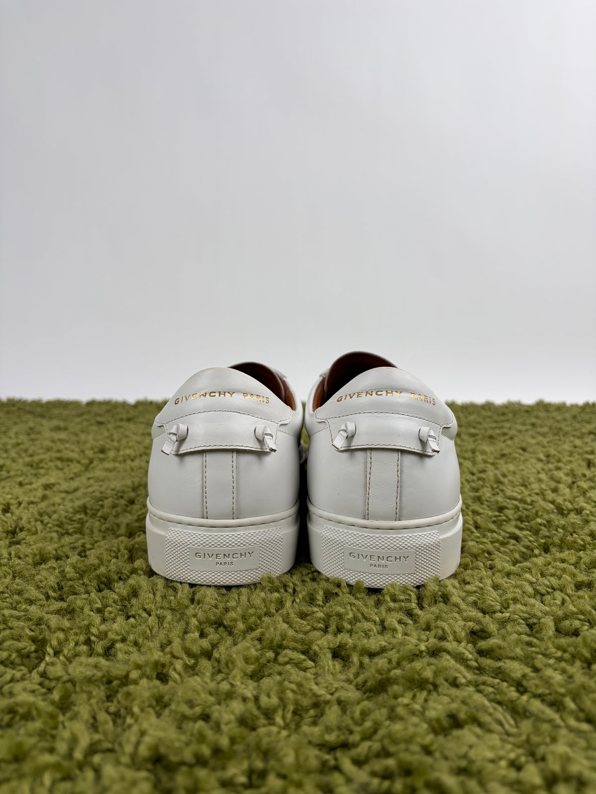 Givenchy Urban Street Bianca 41