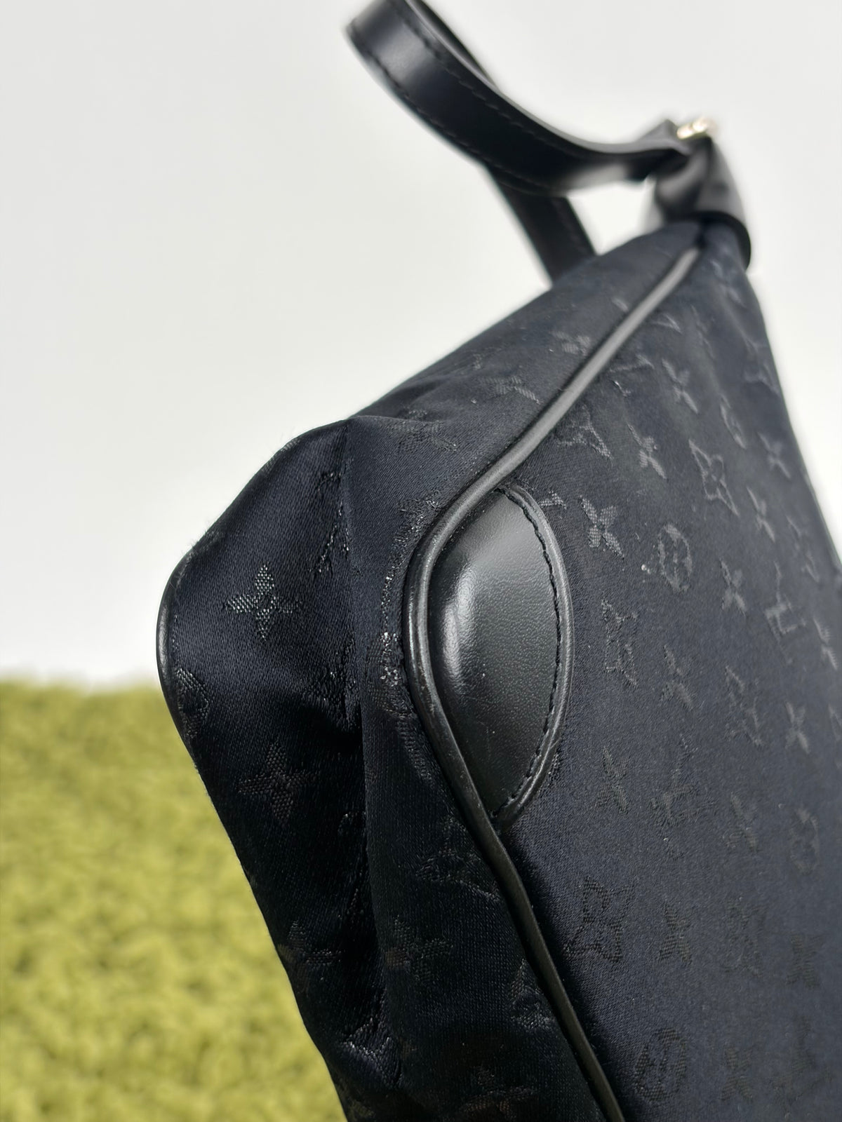 Borsa Louis Vuitton Satin Mini Boulogne Nera