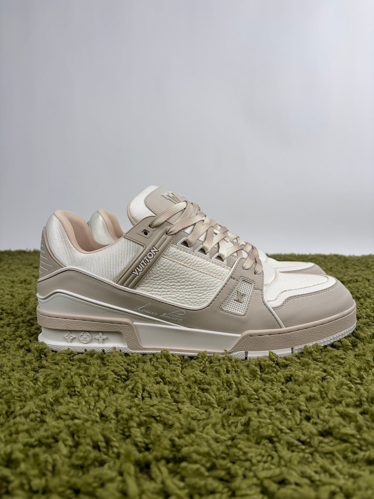 Louis Vuitton Trainer Beige 10