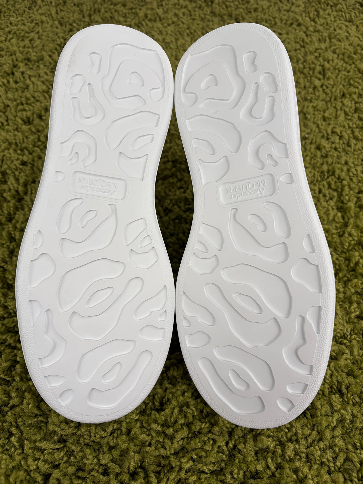 Alexander McQueen Sneakers 39
