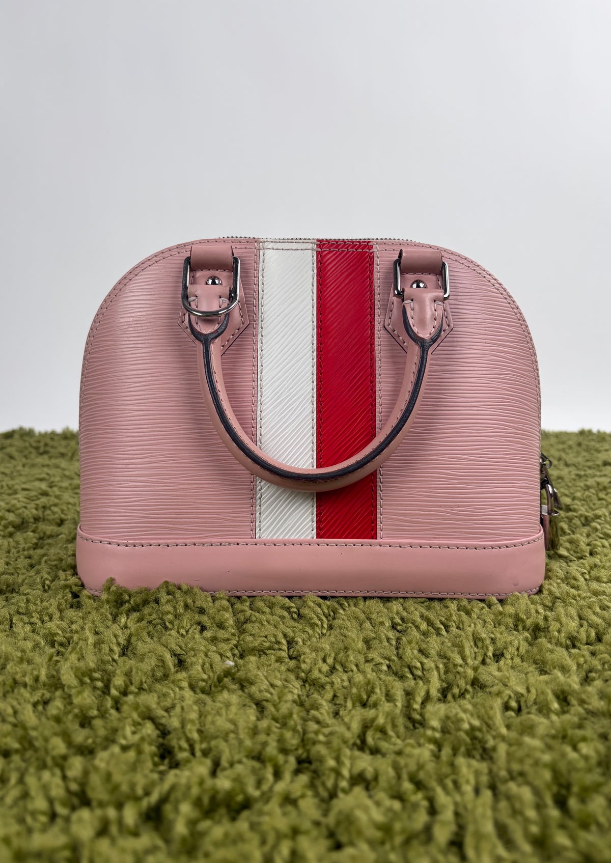 Borsa Louis Vuitton Alma BB Rosa