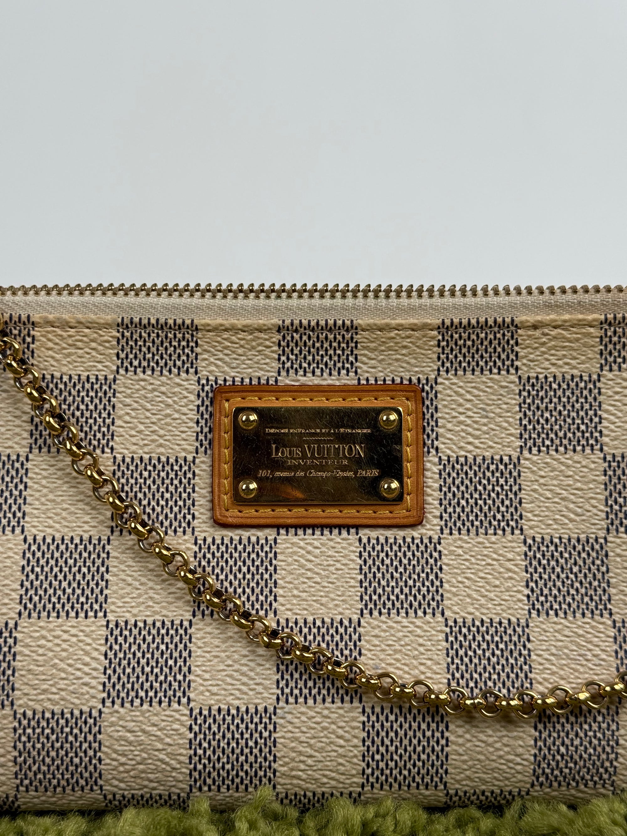 Pochette Milla Mm Louis Vuitton Bianca