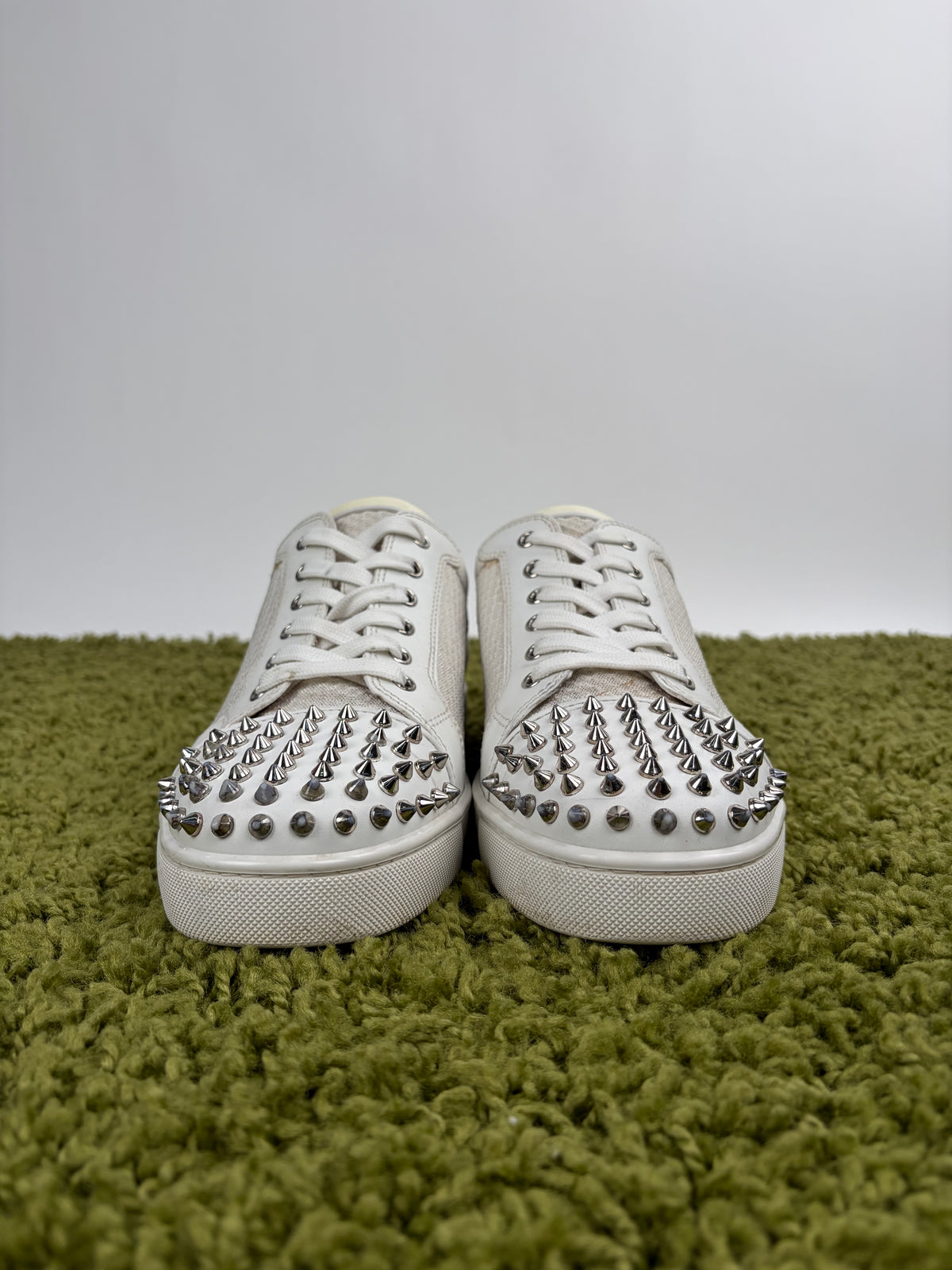 Christian Louboutin Spikes Low Bianca 45