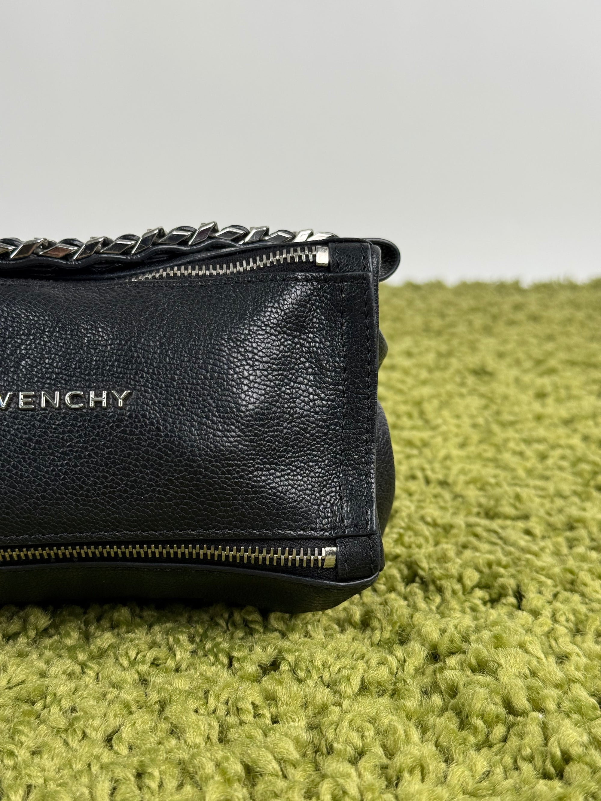 Pouchette Givenchy