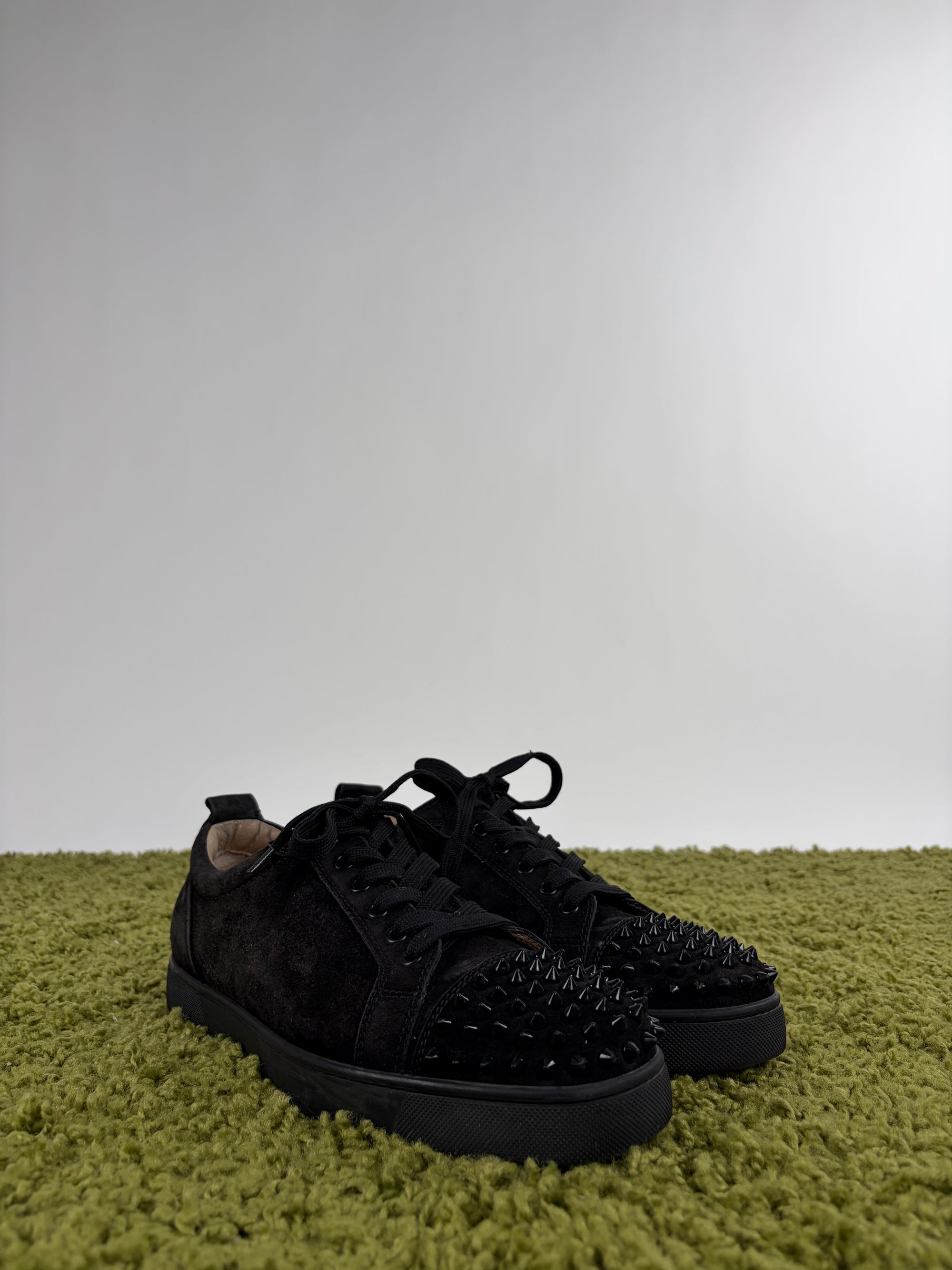 Louboutin basse Size 43 nere