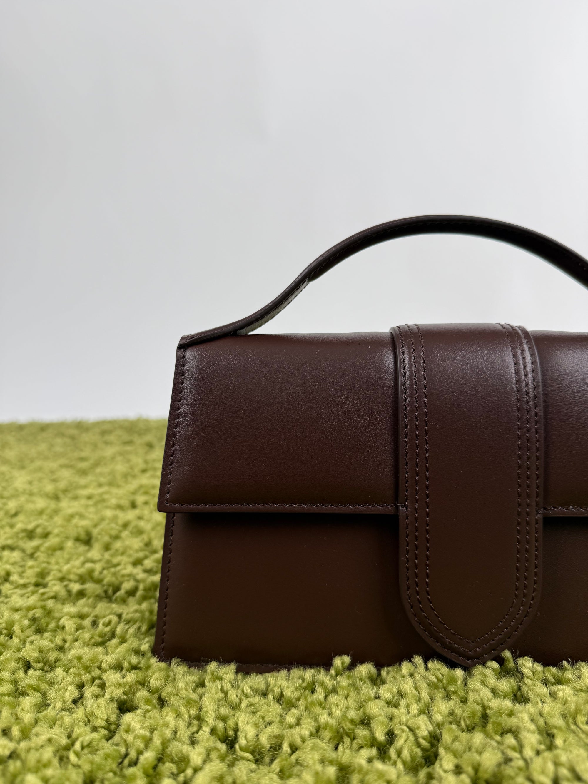 Jacquemus La Grande Bambino Marrone Matto