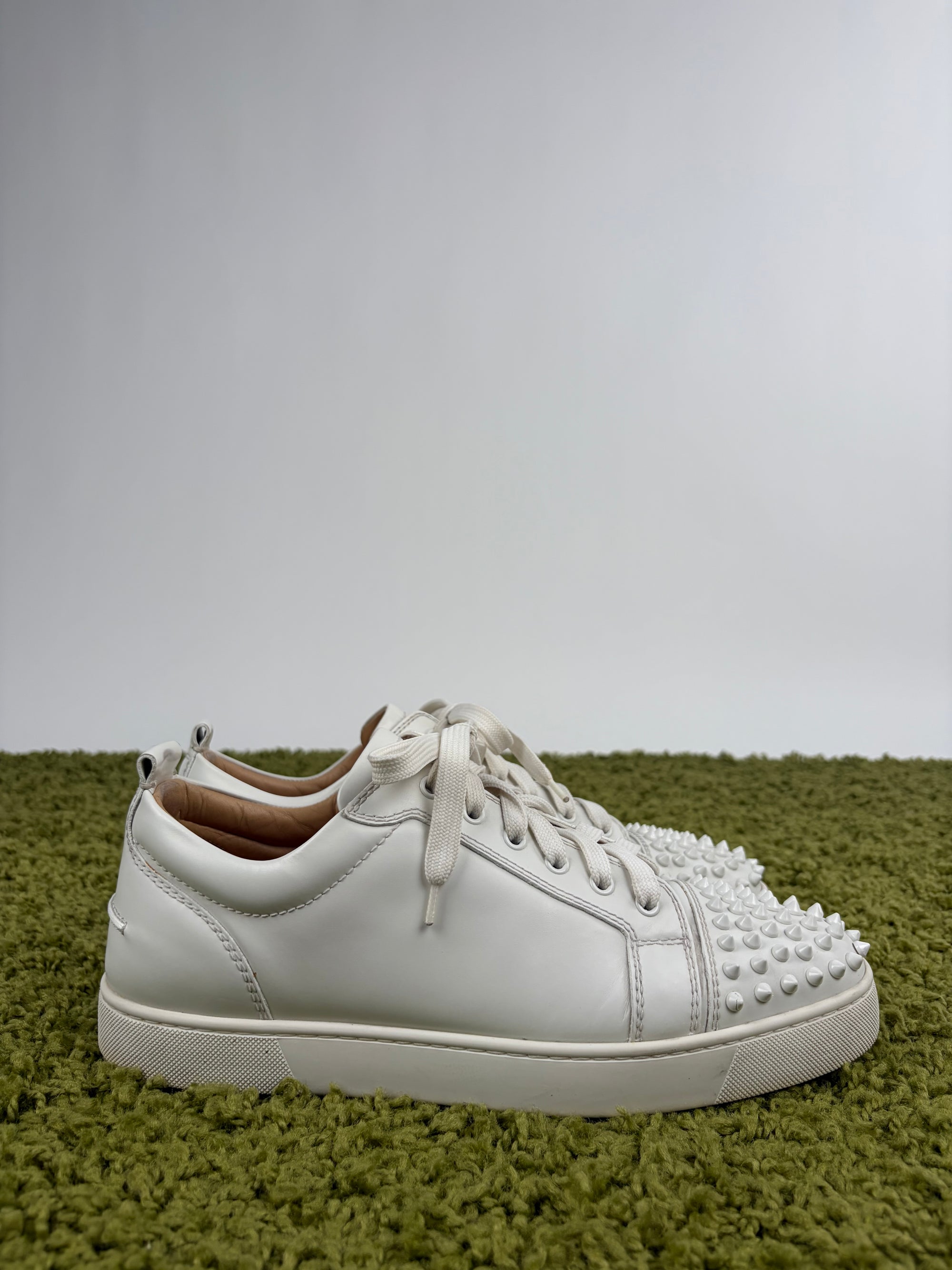 Louboutin basse Size 44 bianche