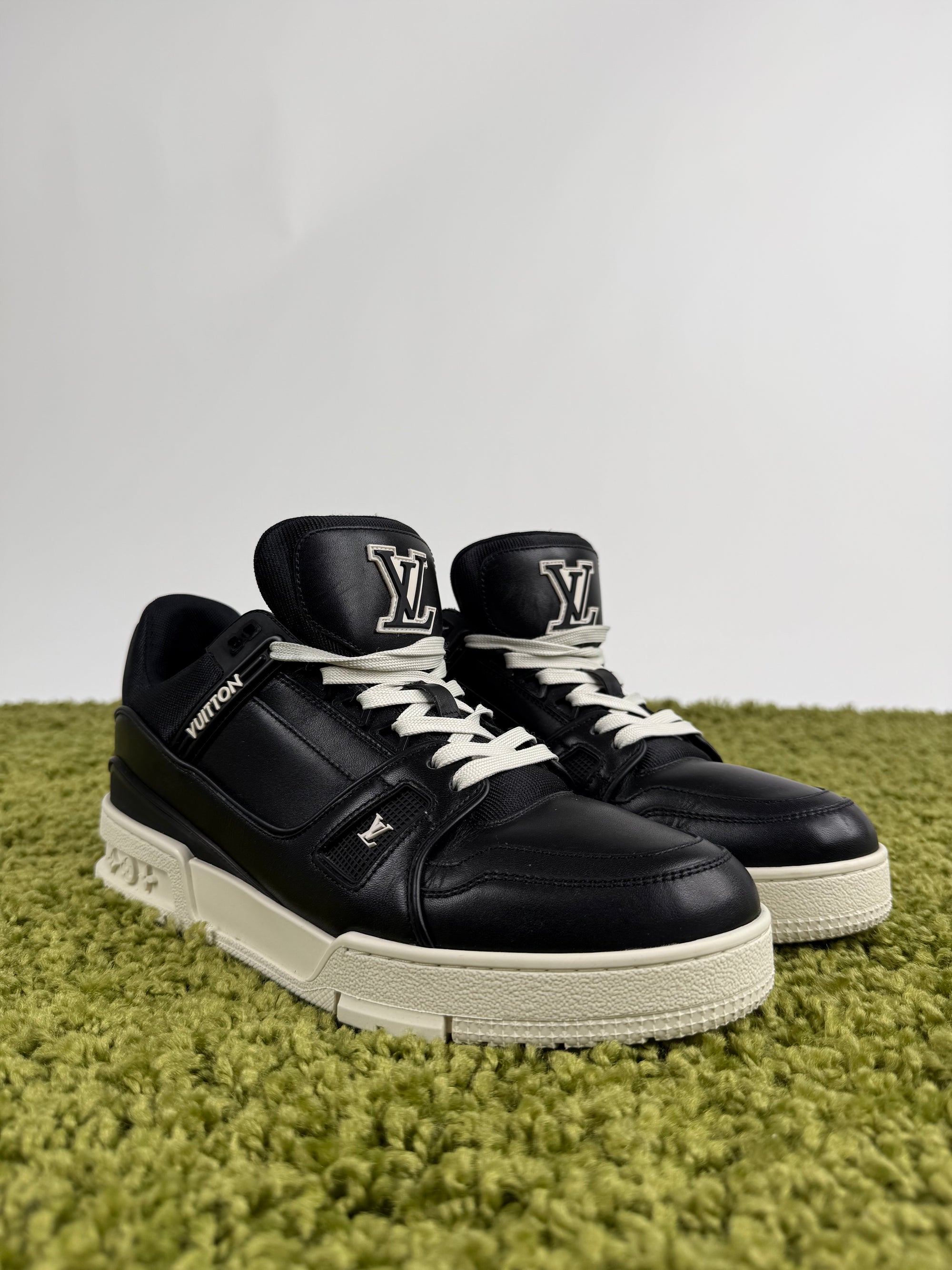 Louis Vuitton Trainer 40 veste 41