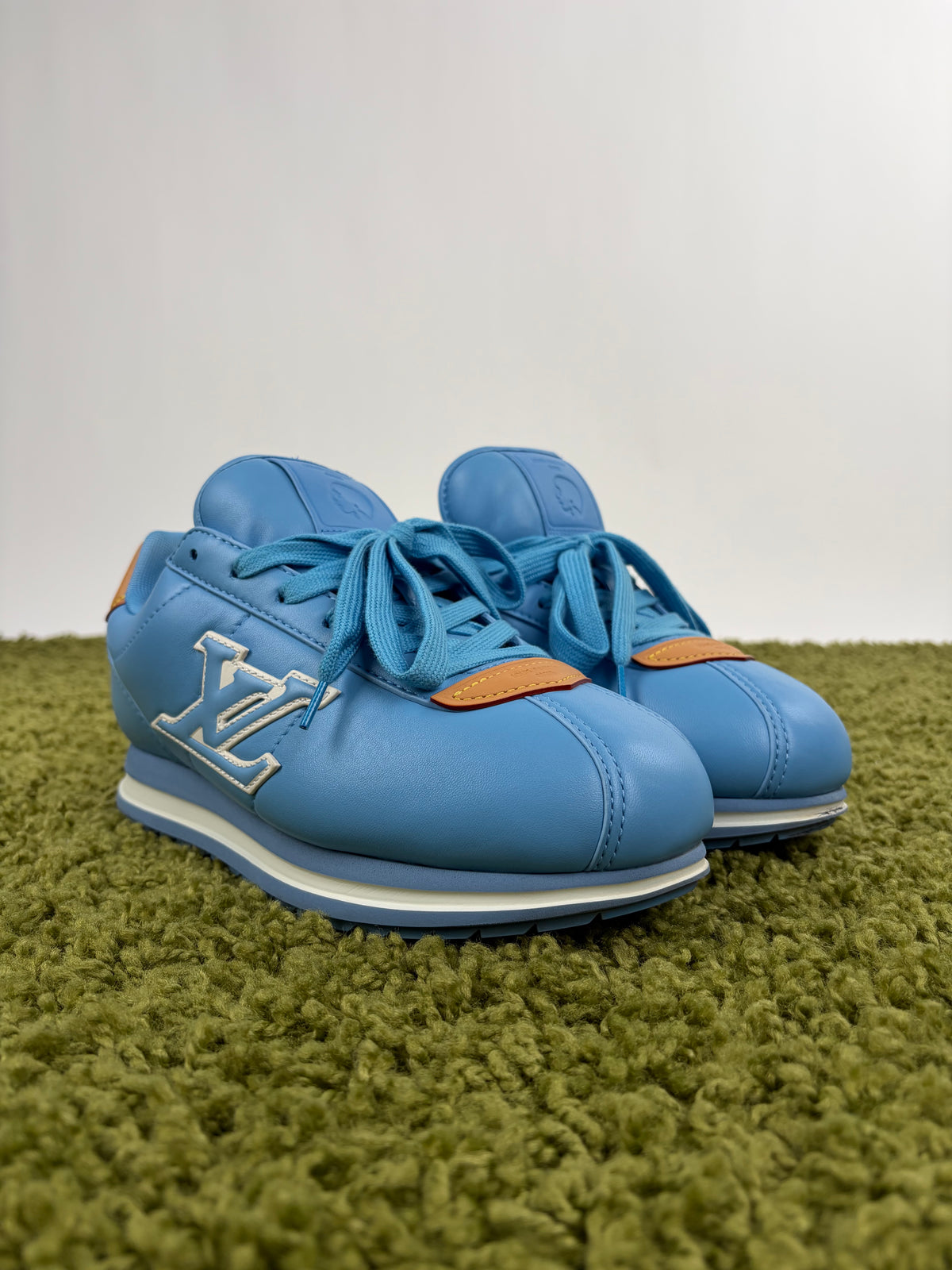 Louis Vuitton Buttersoft Blu 6.5