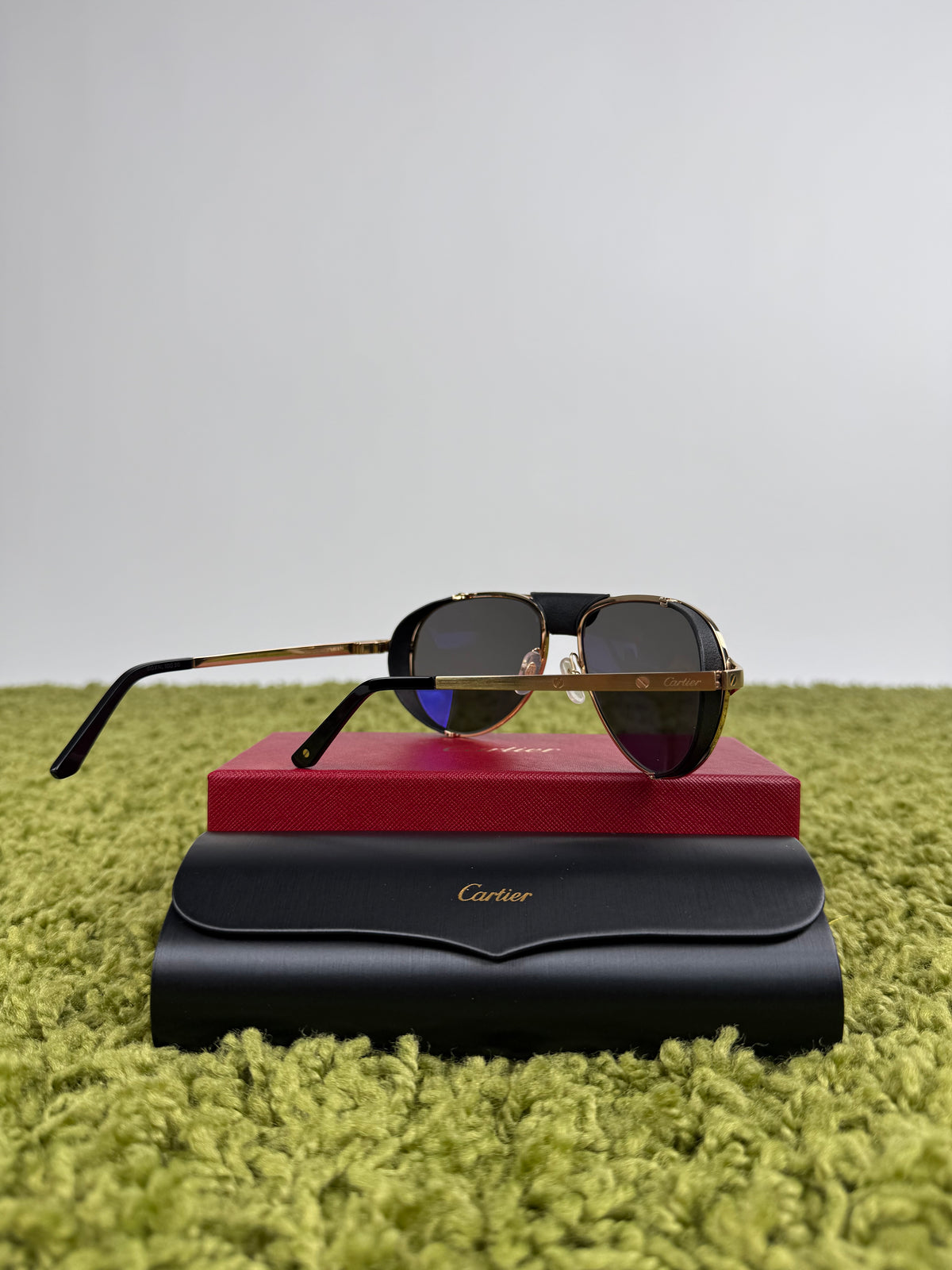 Occhiali da sole Cartier CT0296S Con montatura pilot in metallo e aste oro