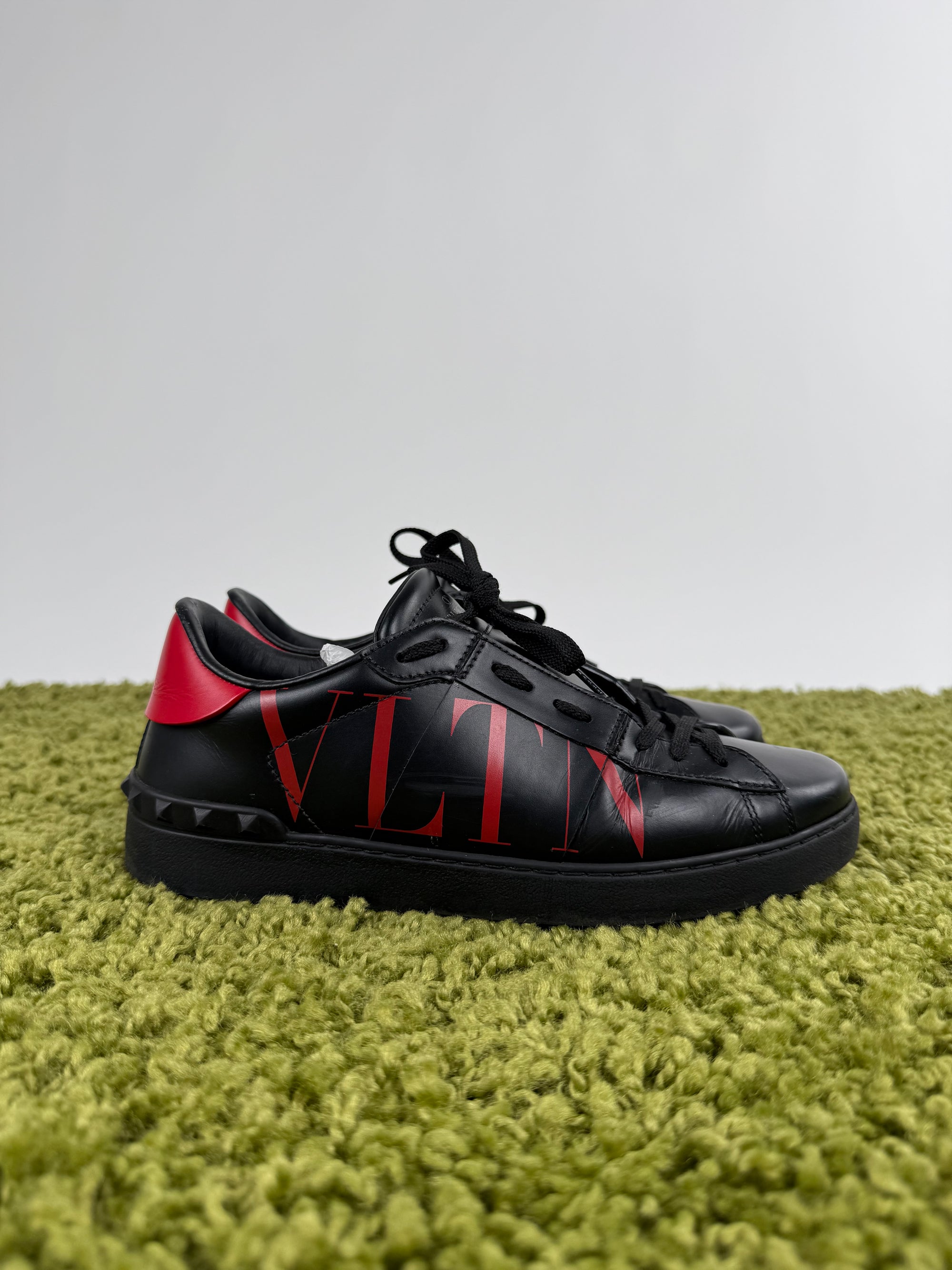 Valentino Garavani Rockstud Nere 39
