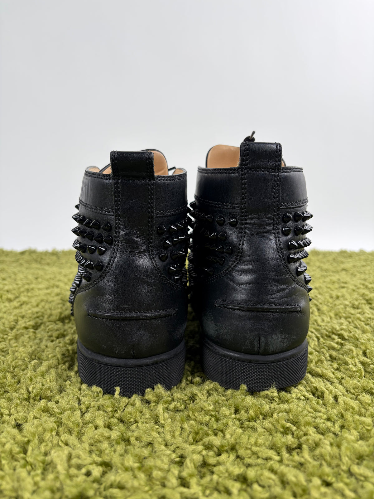 Christian Louboutin Spikes High in pelle Nera