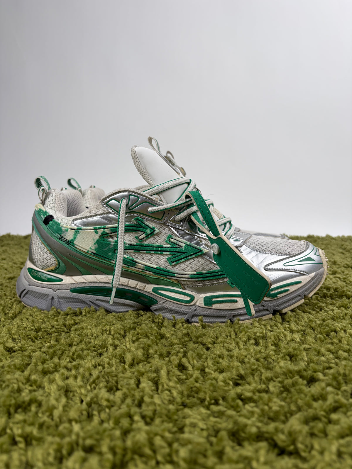 Off-White Verde Multicolor 46