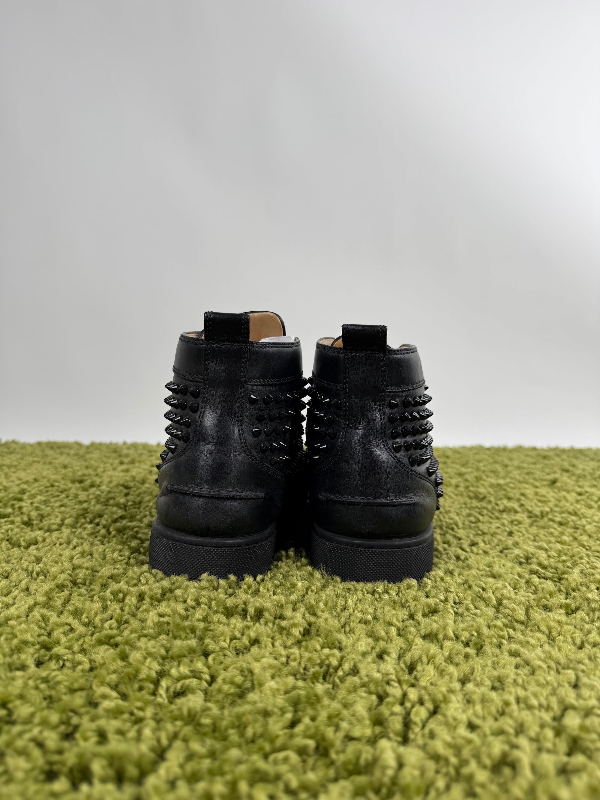 Christian Louboutin Spikes 42