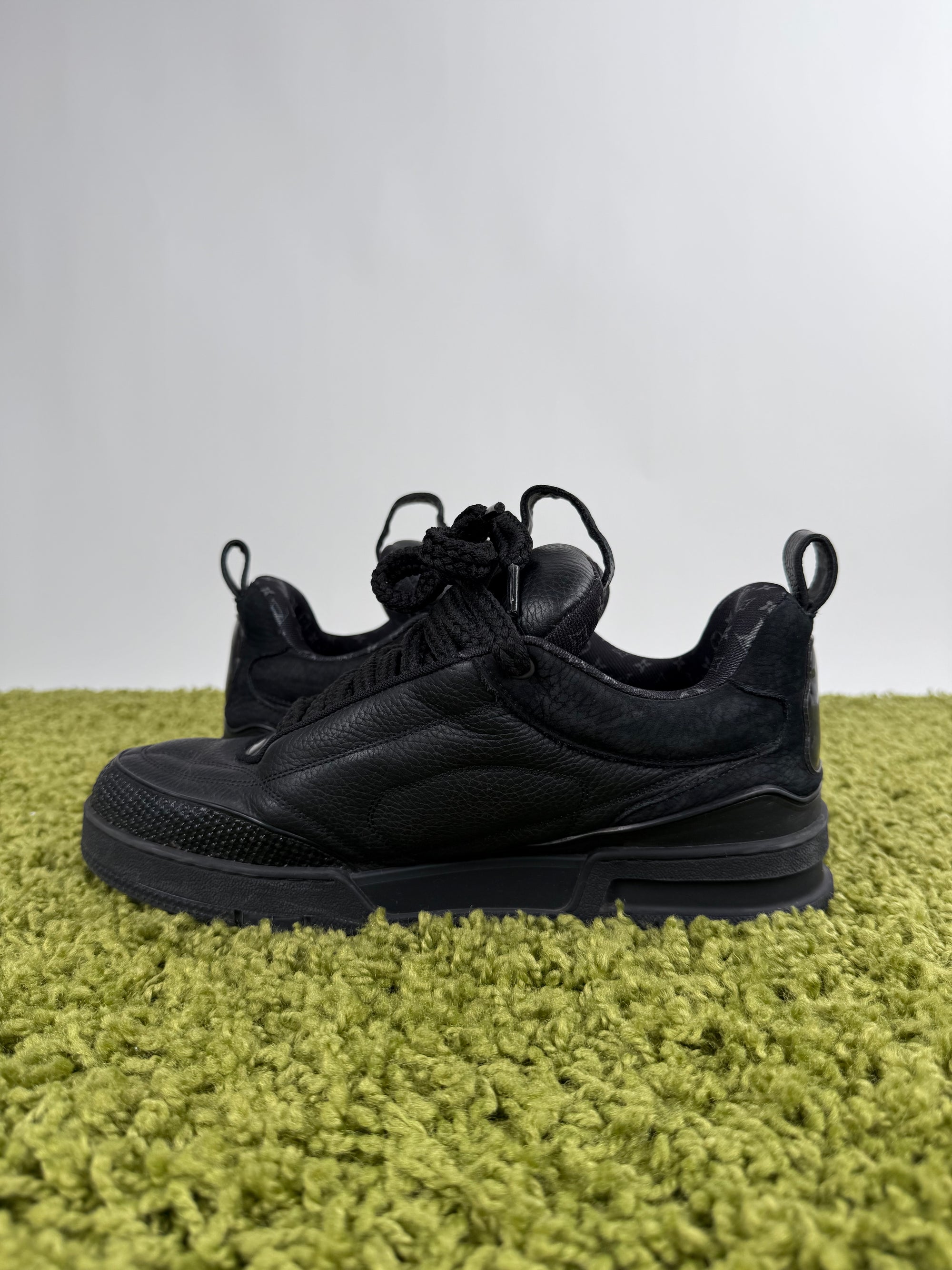 Louis Vuitton Skate Nera 9.5