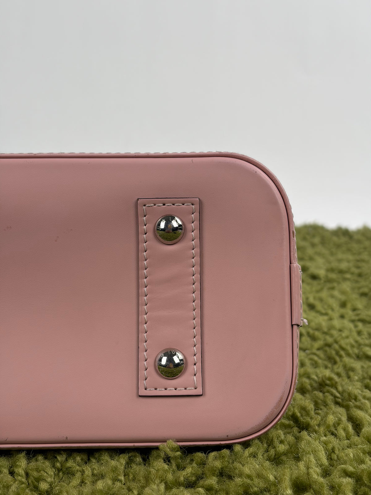Borsa Louis Vuitton Alma BB Rosa