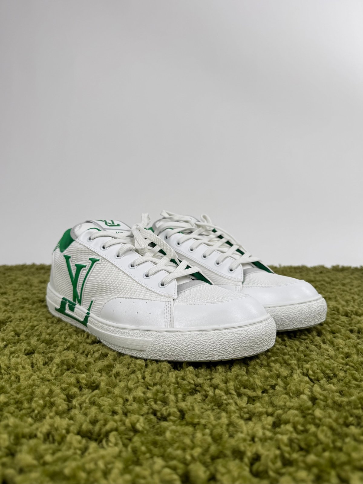 Louis Vuitton Charile bianca 9 - Second Hand Di Fiore
