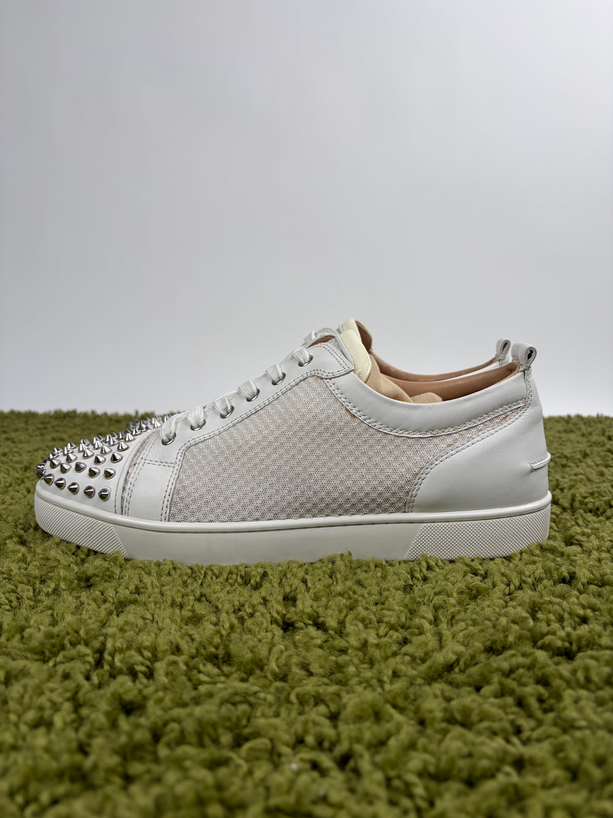 Christian Louboutin Spikes Low Bianca 45