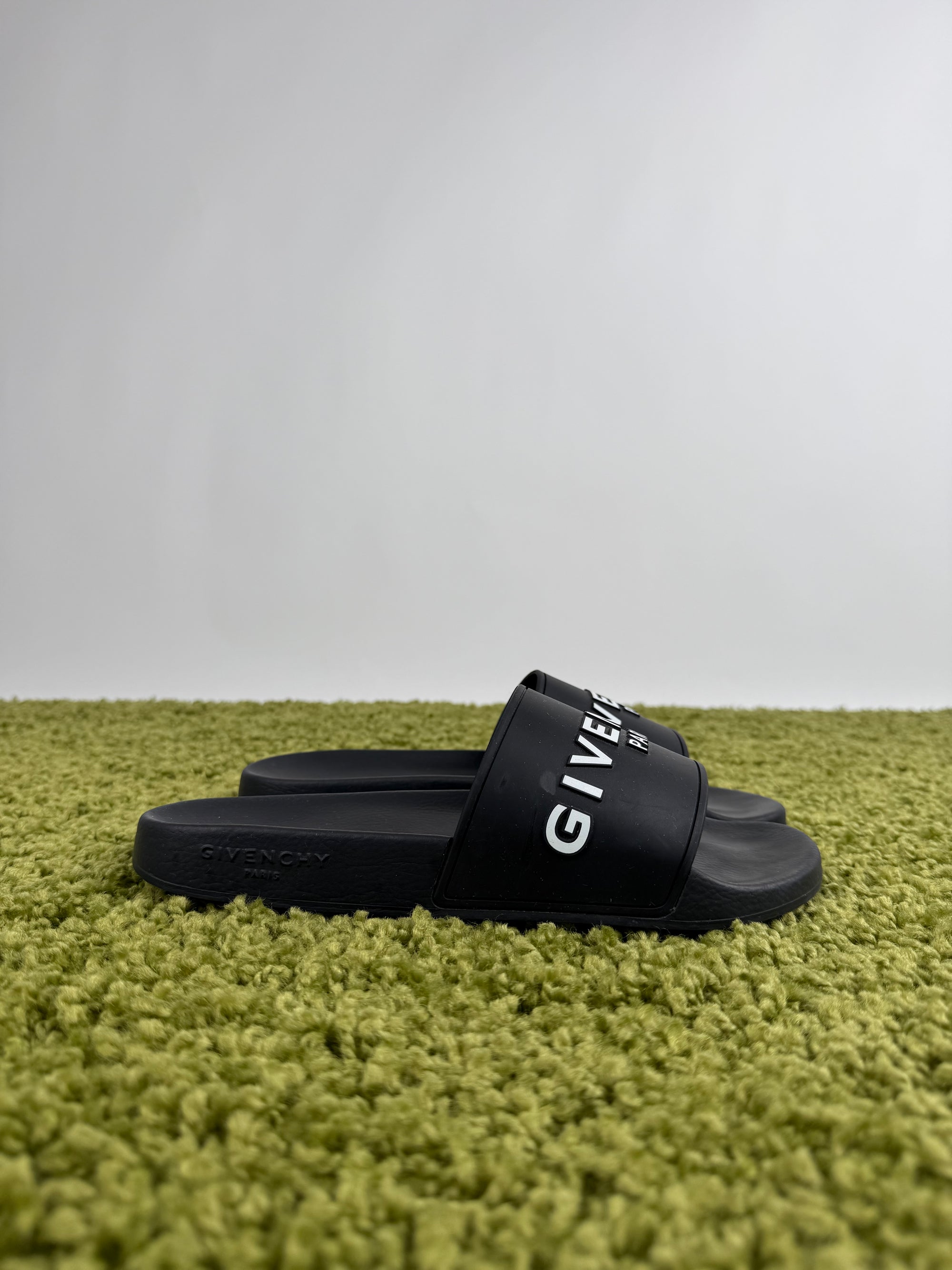 Ciabatta Givenchy 41