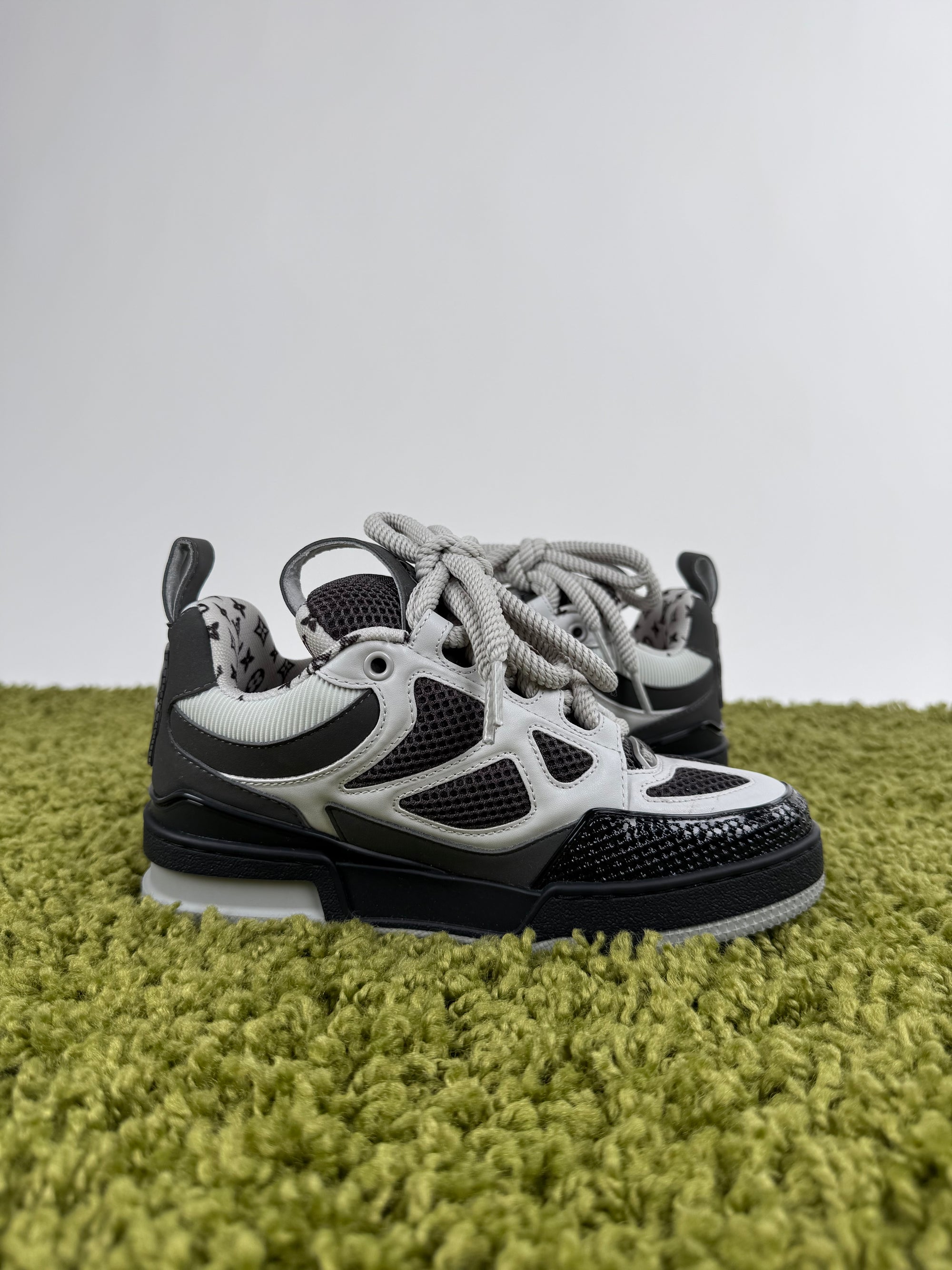 Louis Vuitton Skate Grigio Scuro 2