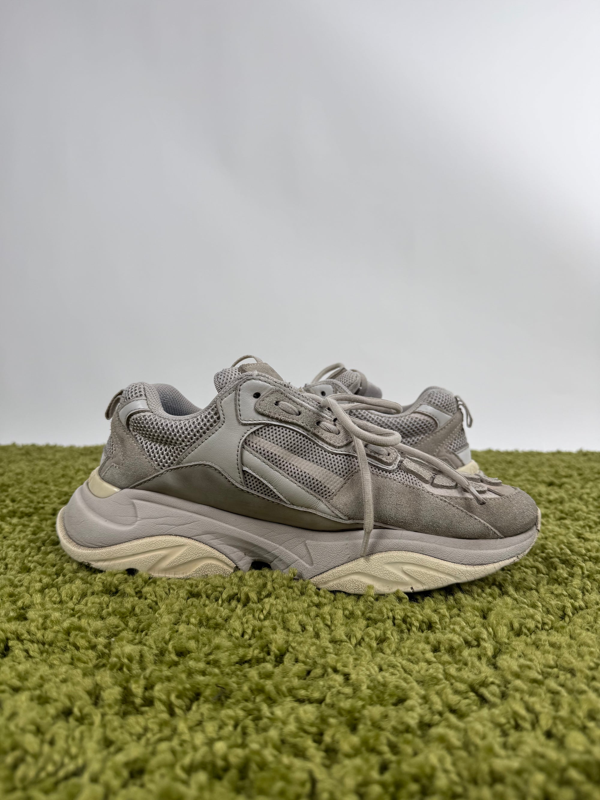 Amiri Runner Skele Bone 42