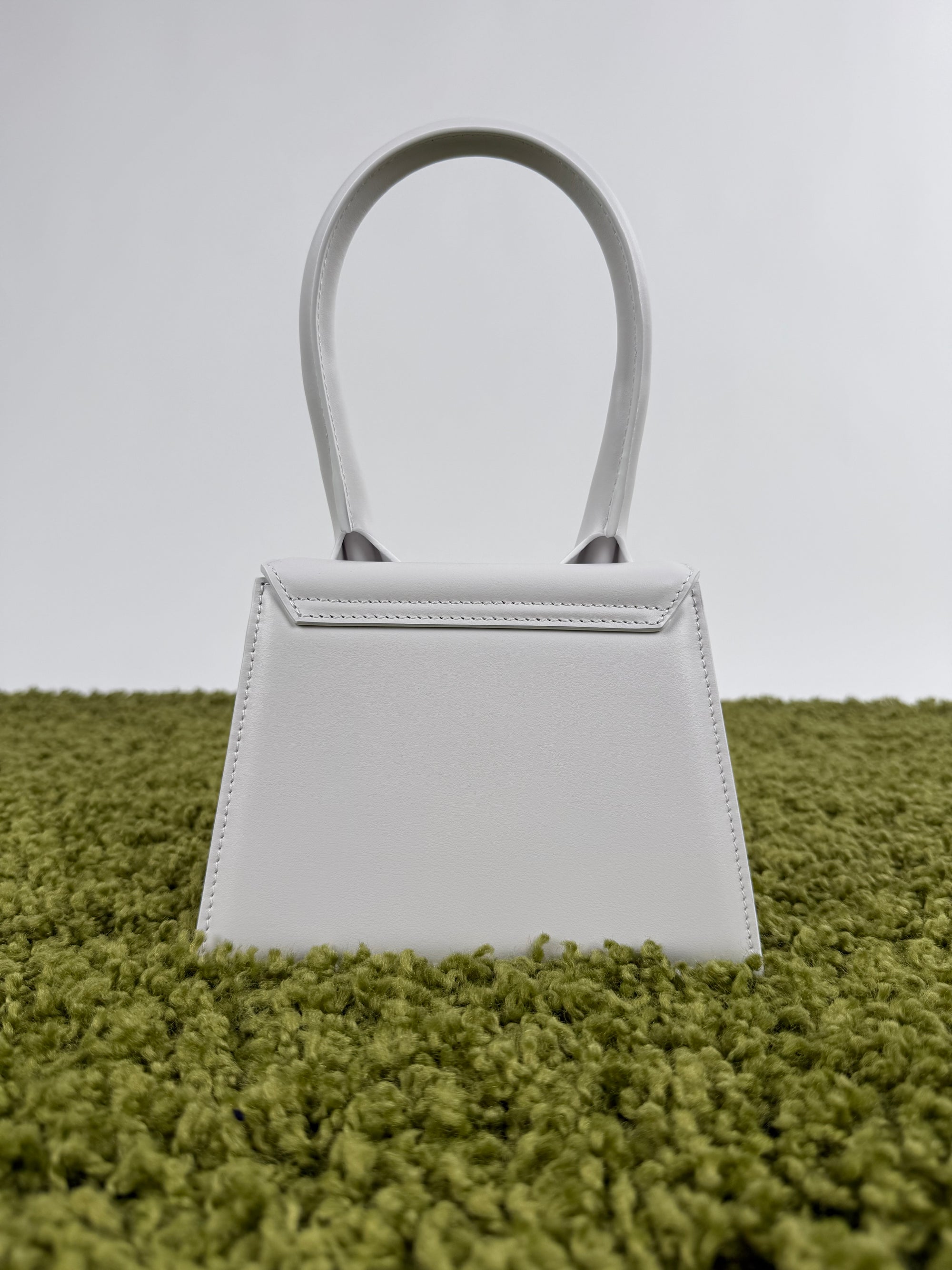 Jacquemus Il Chiquito Medio Bianca