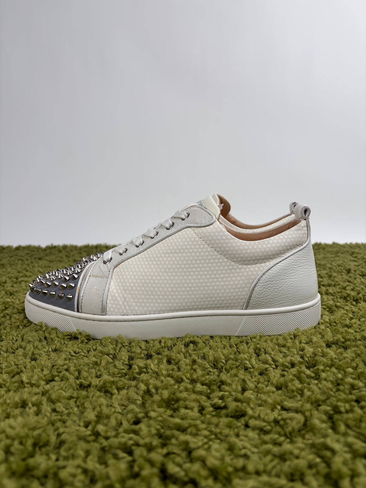 Christian Louboutin Spikes Low Bianca 43