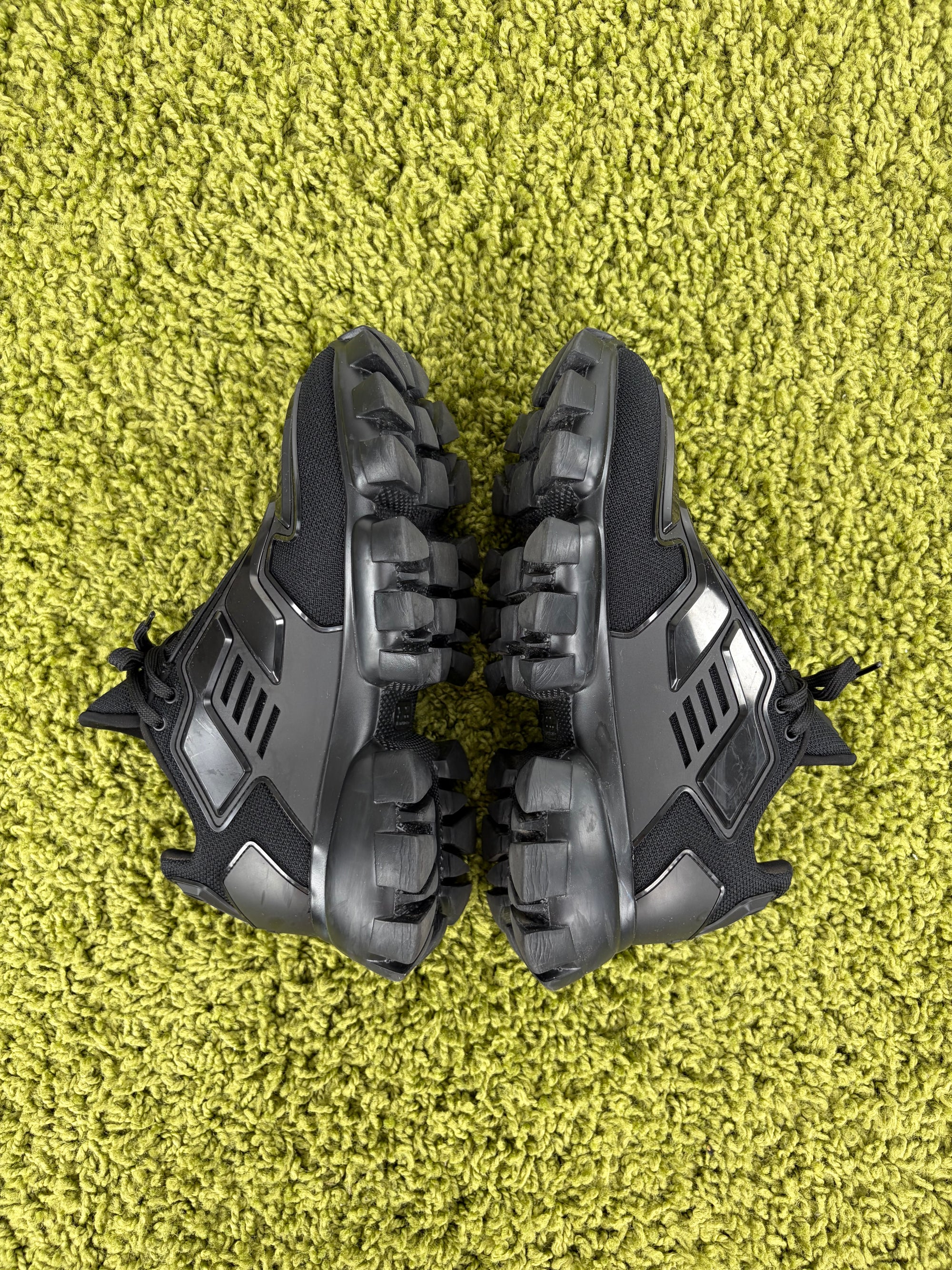 Prada Thunder Size 5=39 nere