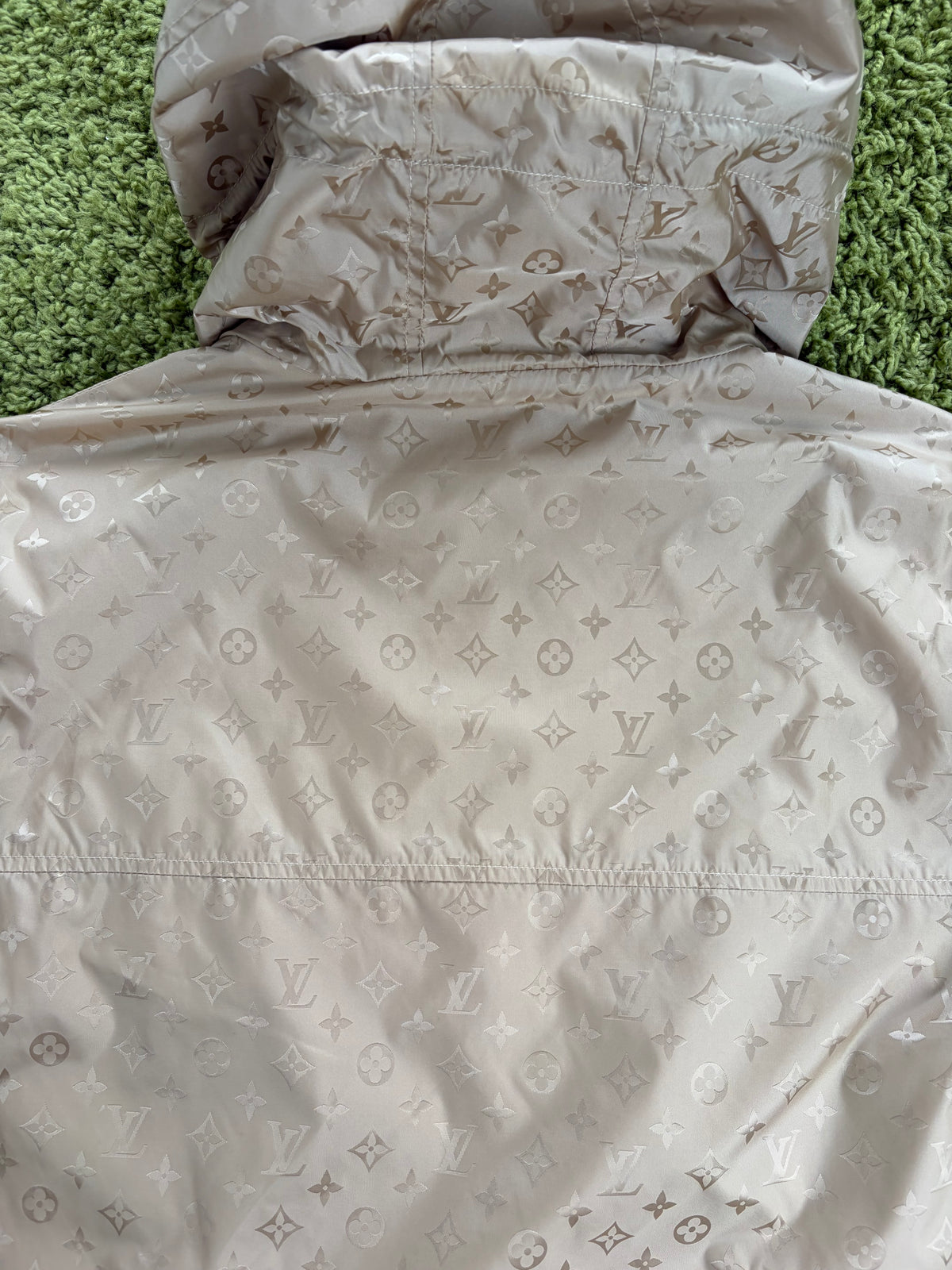 Giacca a vento Louis Vuitton Reversibile Monogram Oro 52