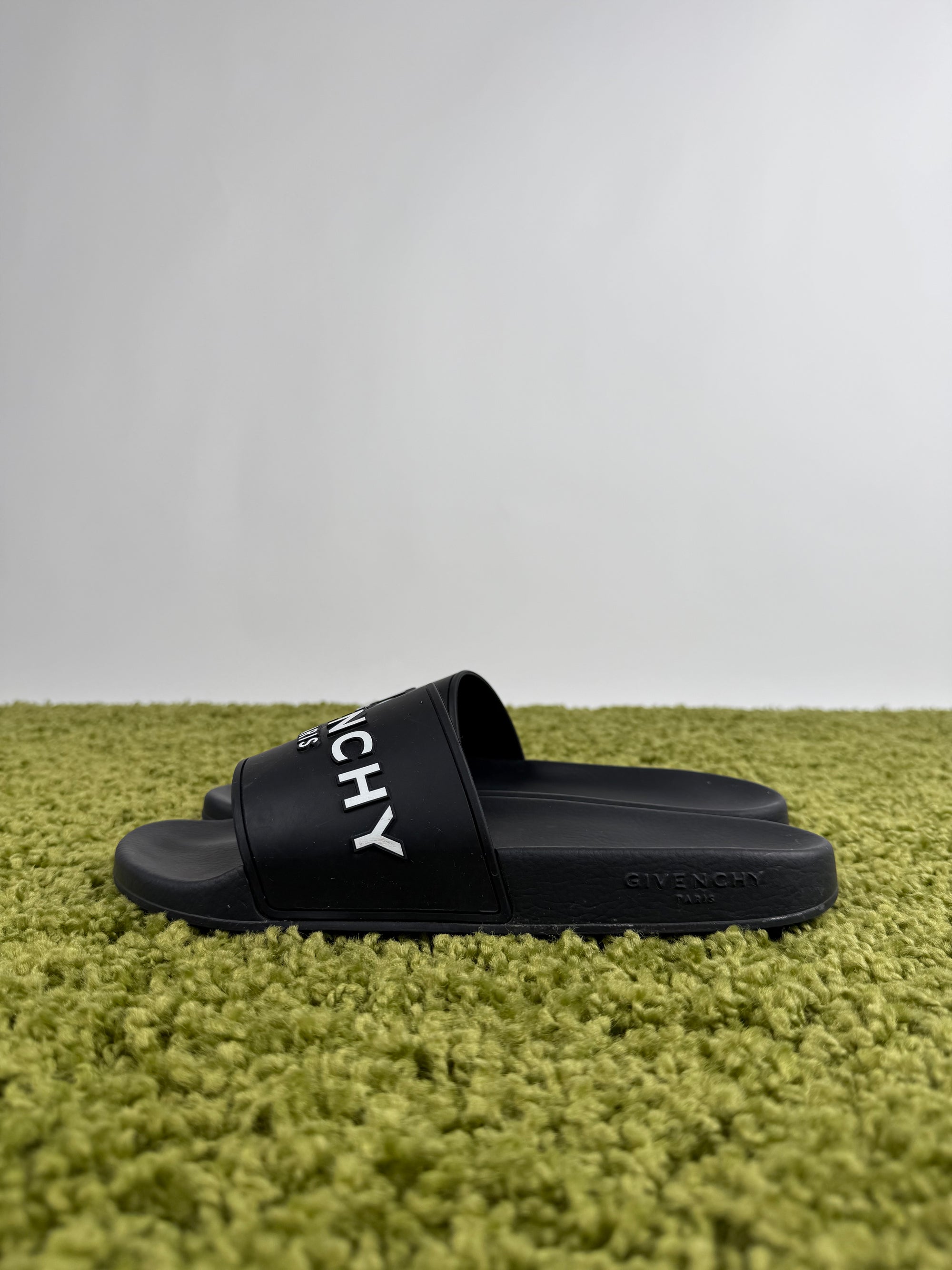 Ciabatta Givenchy 41