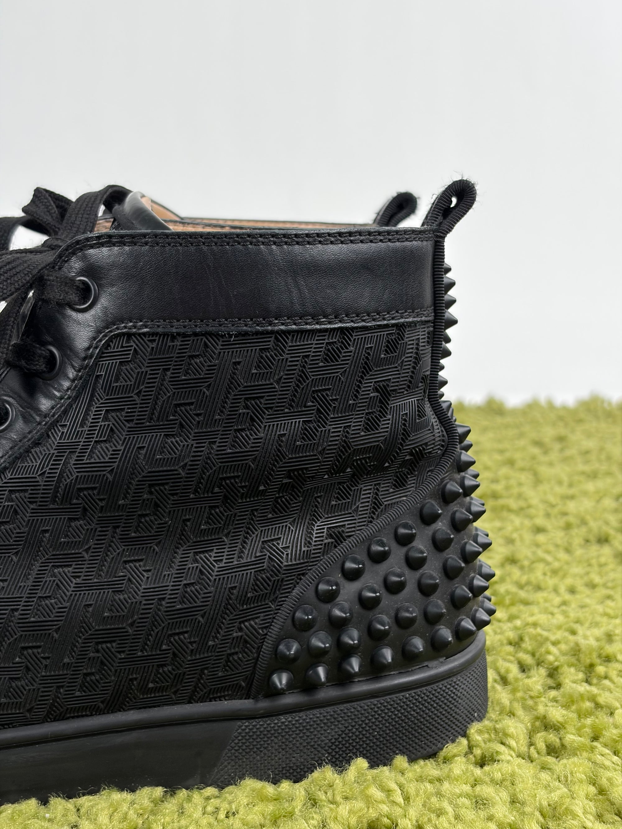 Louboutin alte Size 44 nere