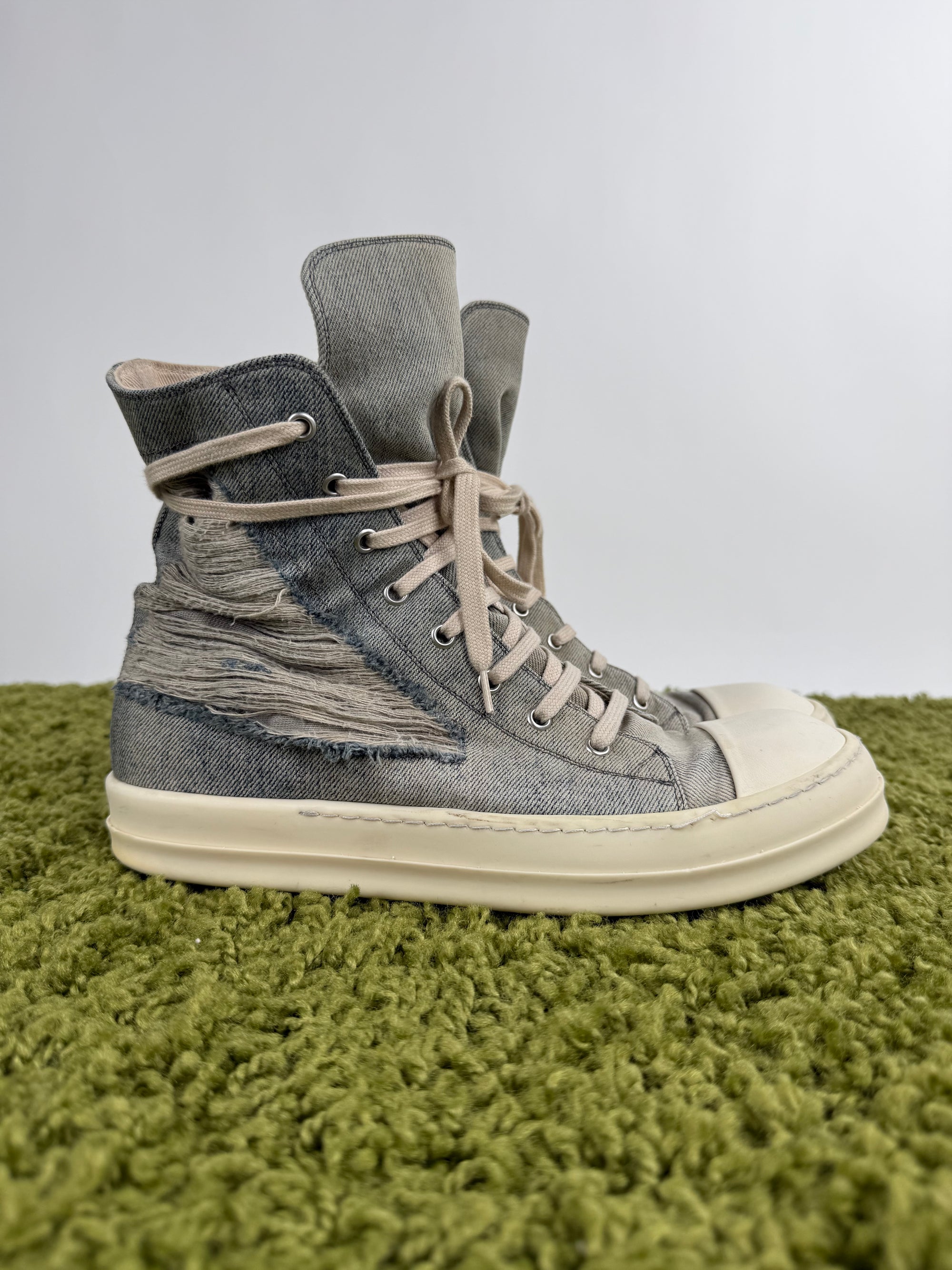 Rick Owens High Top Distressed In denim 42