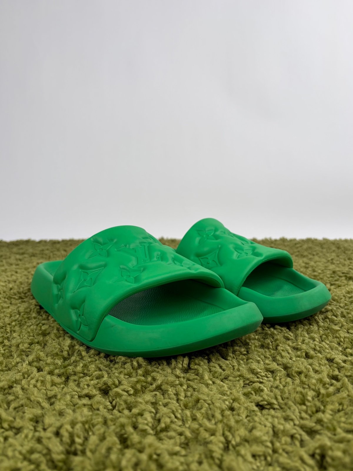 Waterfront Mule Louis Vuitton Verde 44 - Second Hand Di Fiore